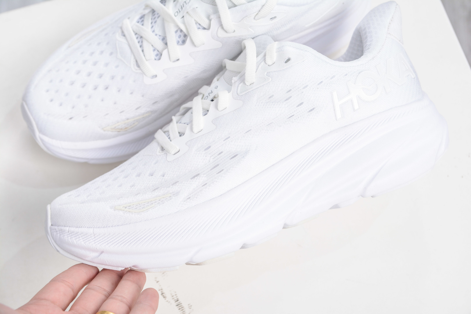 Hoka One One Clifton 9: Low, Lightweight, and Breathable Running Shoes 7 cmp i1757100506324 1321 0 6