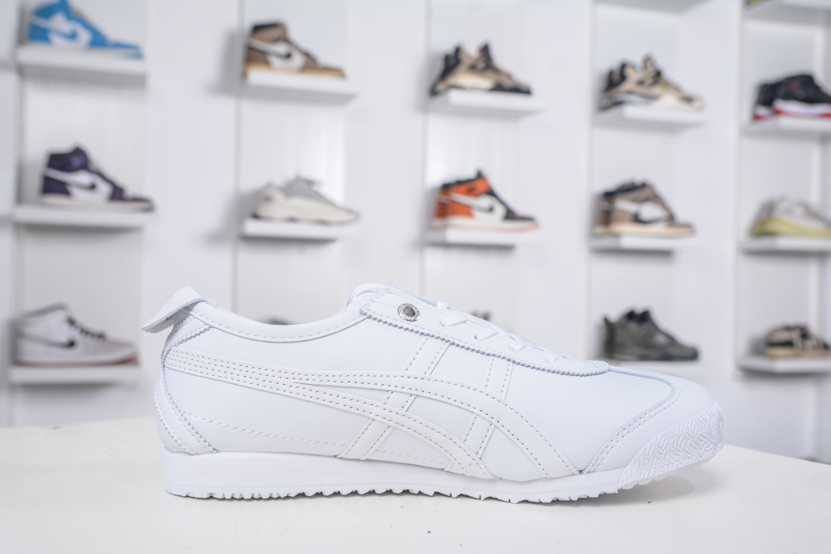 Onitsuka Tiger Mexico 66 SD White Leather Retro Running Shoes Low-Top Sneakers 4 cmp i1757198363903 9070 0 2