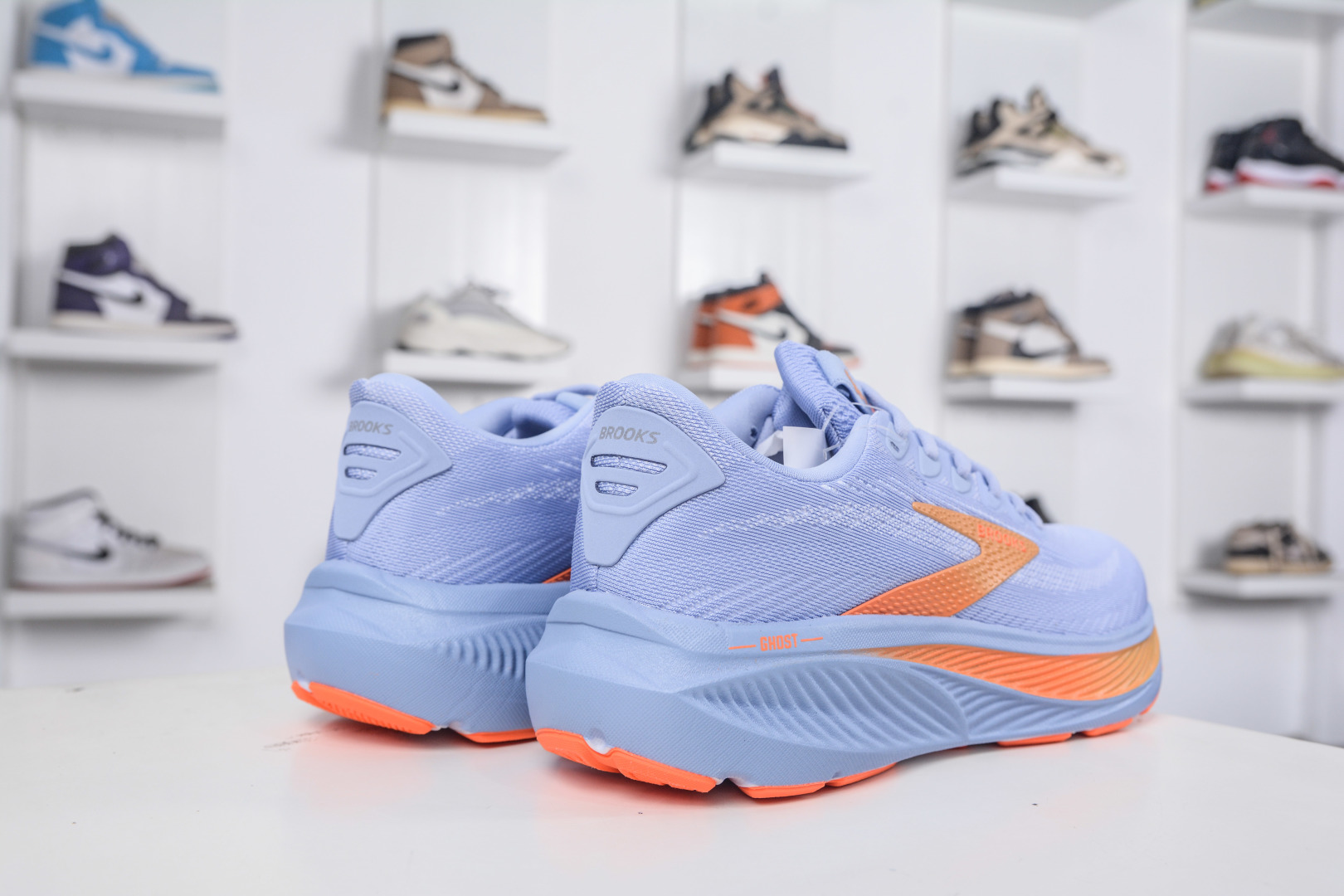 Brooks Ghost 17: Stylish, Comfortable Running Shoes with DNA Loft V3 7 cmp i1757198498722 2729 0 5