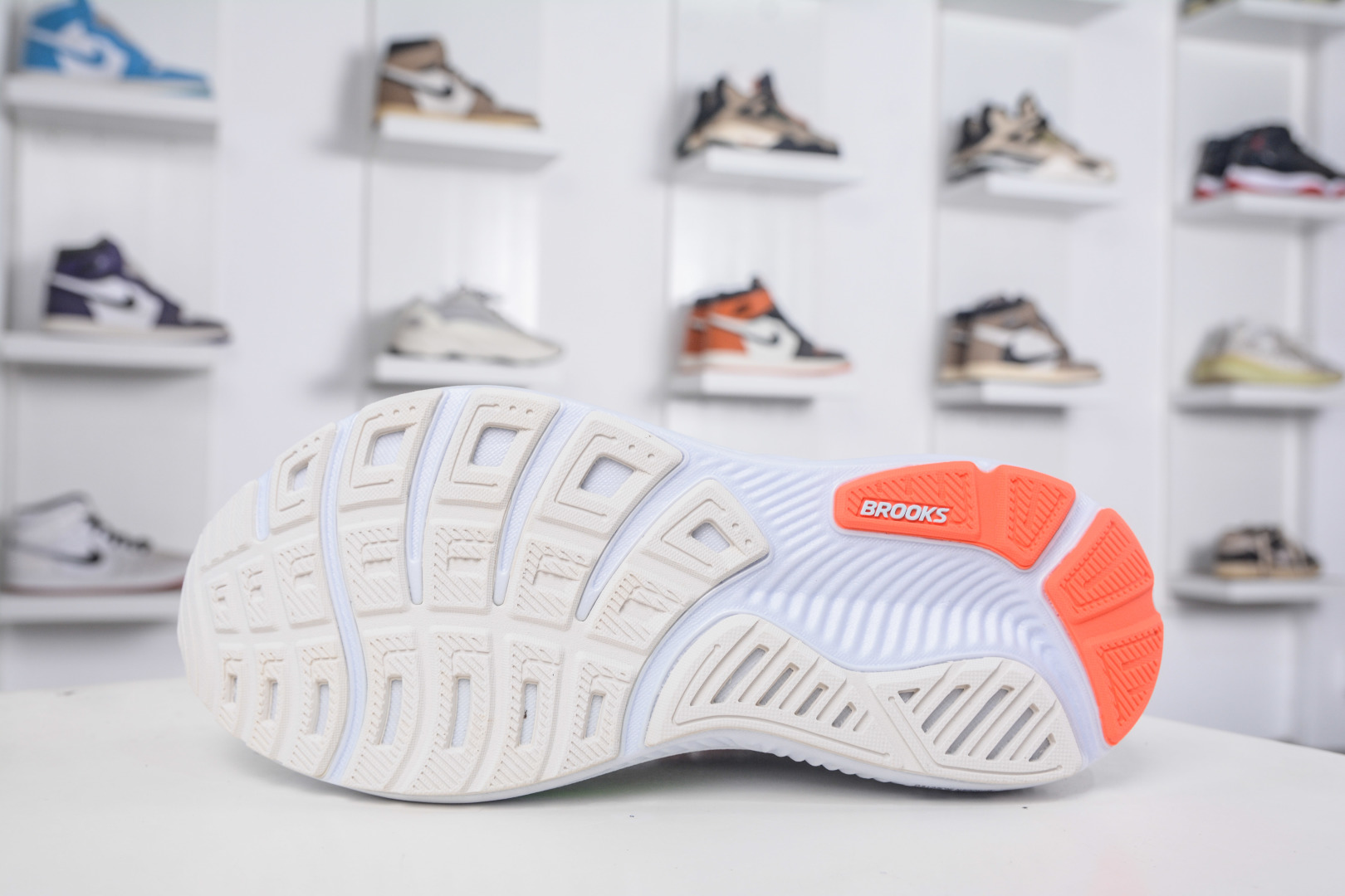 Brooks Ghost 17: Comfortable Running Shoes with DNA Loft V3 Cushioning 5 cmp i1757198545454 7235 0 4