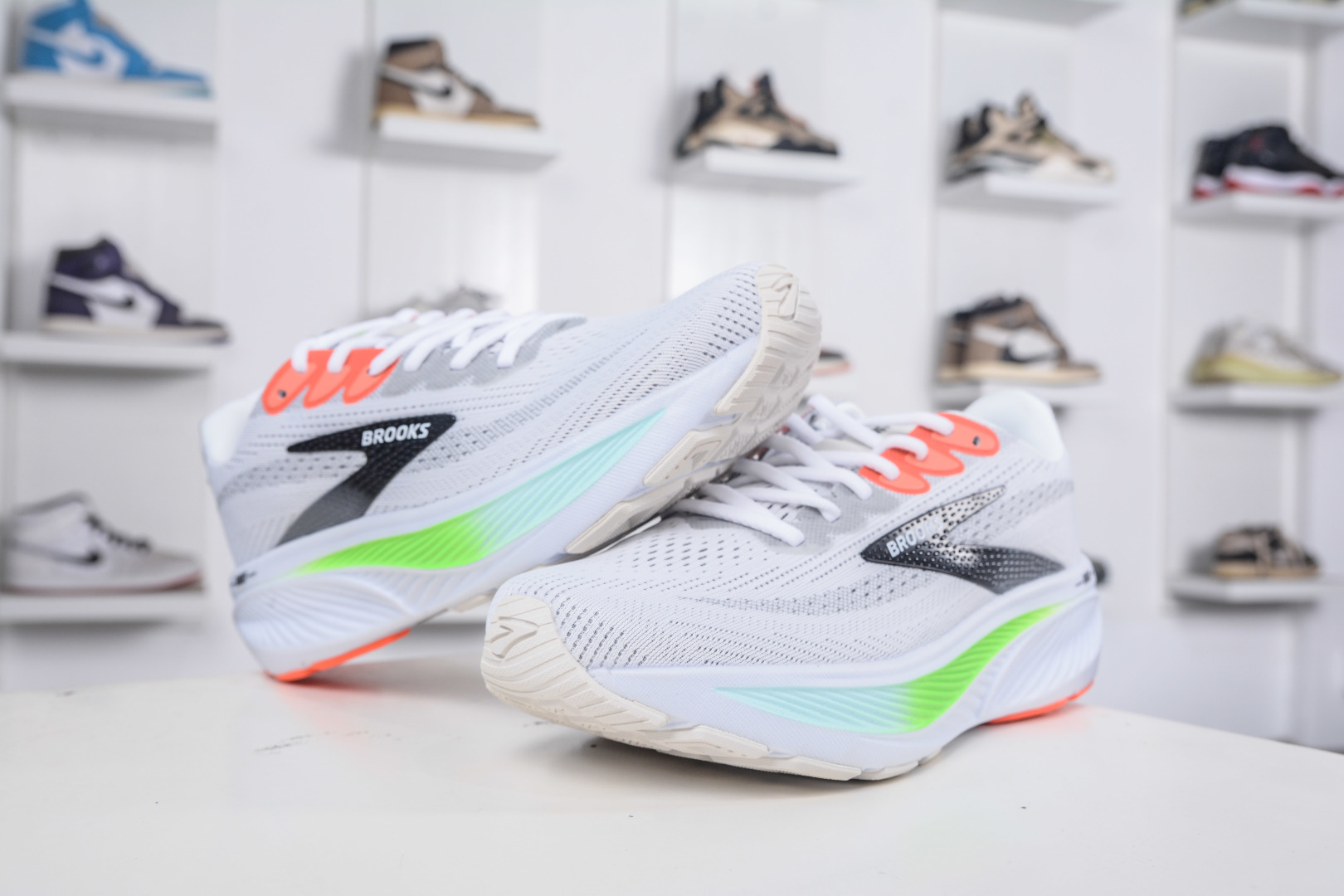 Brooks Ghost 17: Comfortable Running Shoes with DNA Loft V3 Cushioning 4 cmp i1757198547551 4233 0 3