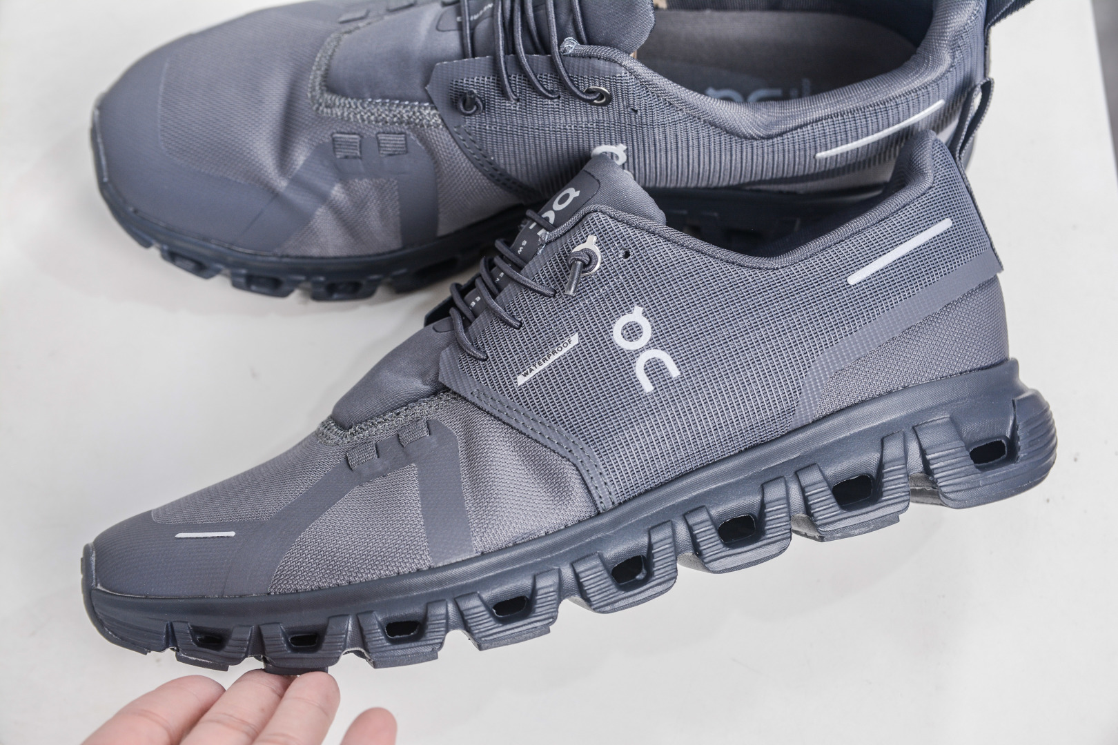 On Running Cloudtilt Training Shoes Waterproof Cushioned Hiking Sneakers 7 cmp i1757199079501 5582 0 6