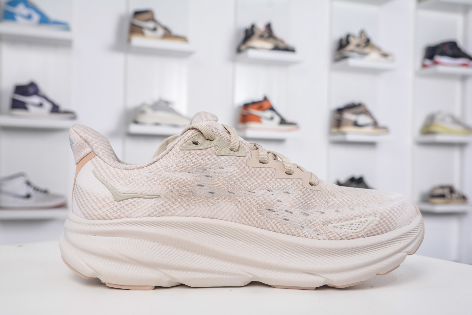 Hoka One One Clifton 9: Lightweight, Cushioned Running Shoes for Women 3 cmp i1757199143357 9924 0 2