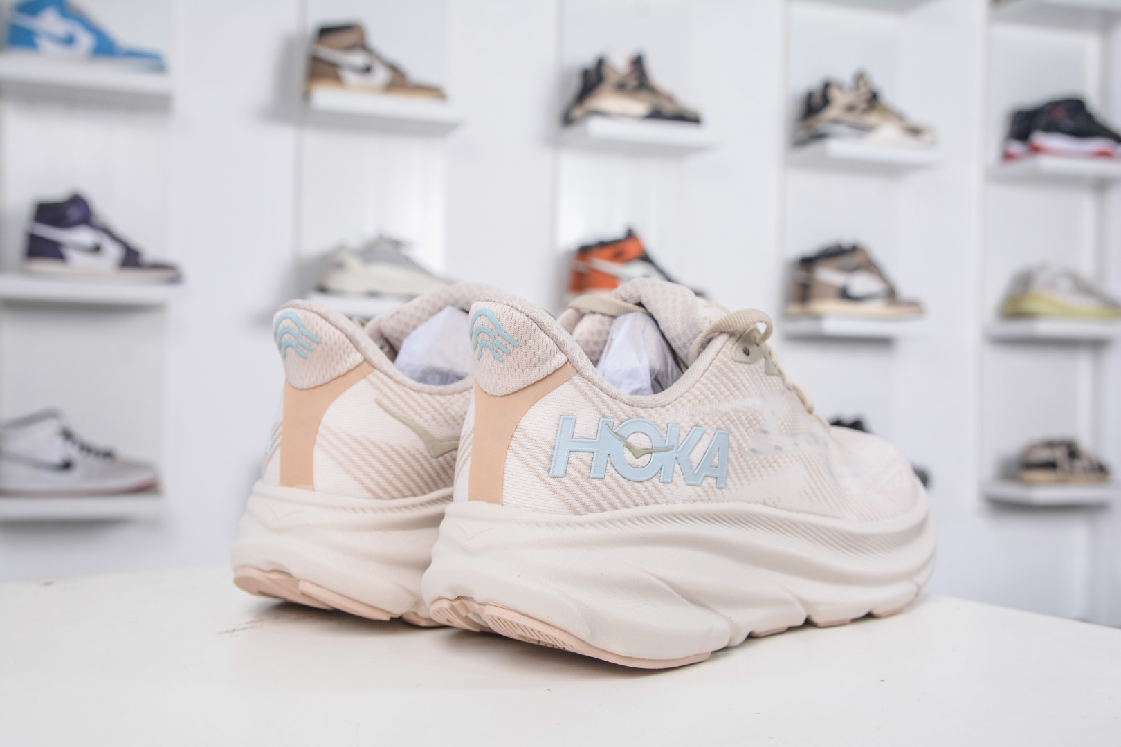 Hoka One One Clifton 9: Lightweight, Cushioned Running Shoes for Women 6 cmp i1757199144282 6520 0 5