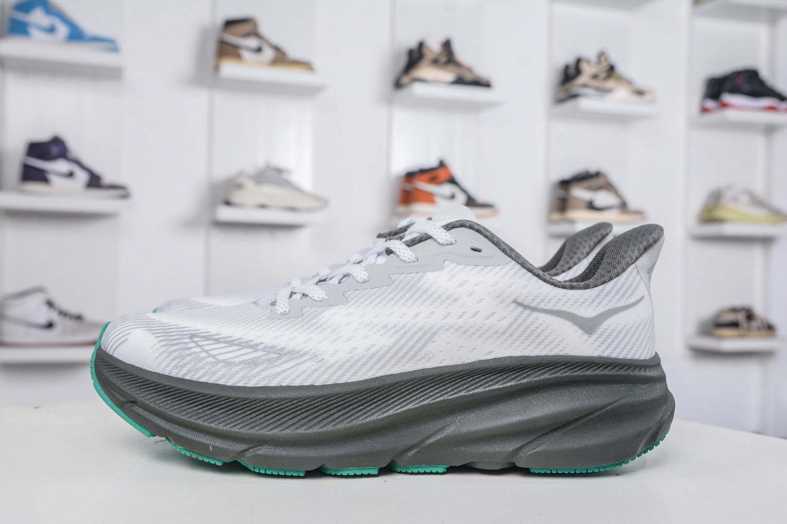 Hoka One One Clifton 9 GTX TS Waterproof Running Shoes - Breathable & Lightweight 2 cmp i1757199246822 2539 0 0