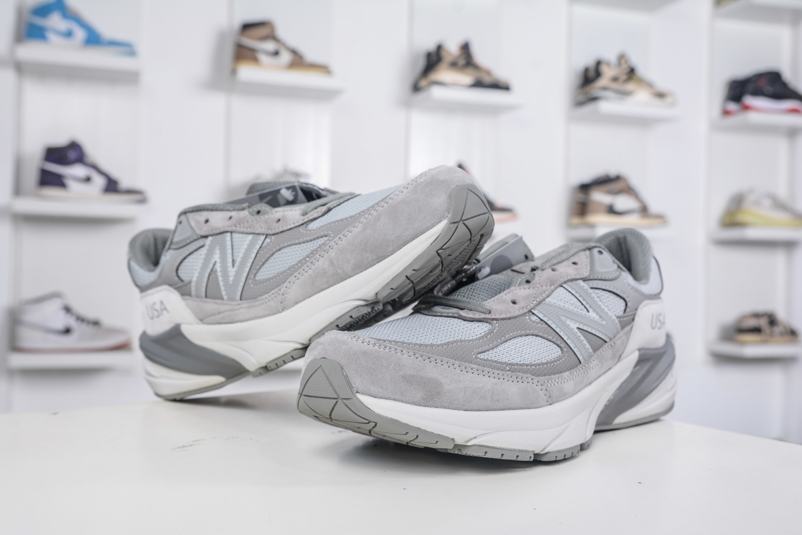 New Balance 990v6 Gray Retro Running Shoes - Ultimate Comfort & Style 5 cmp i1757199448586 9660 0 3