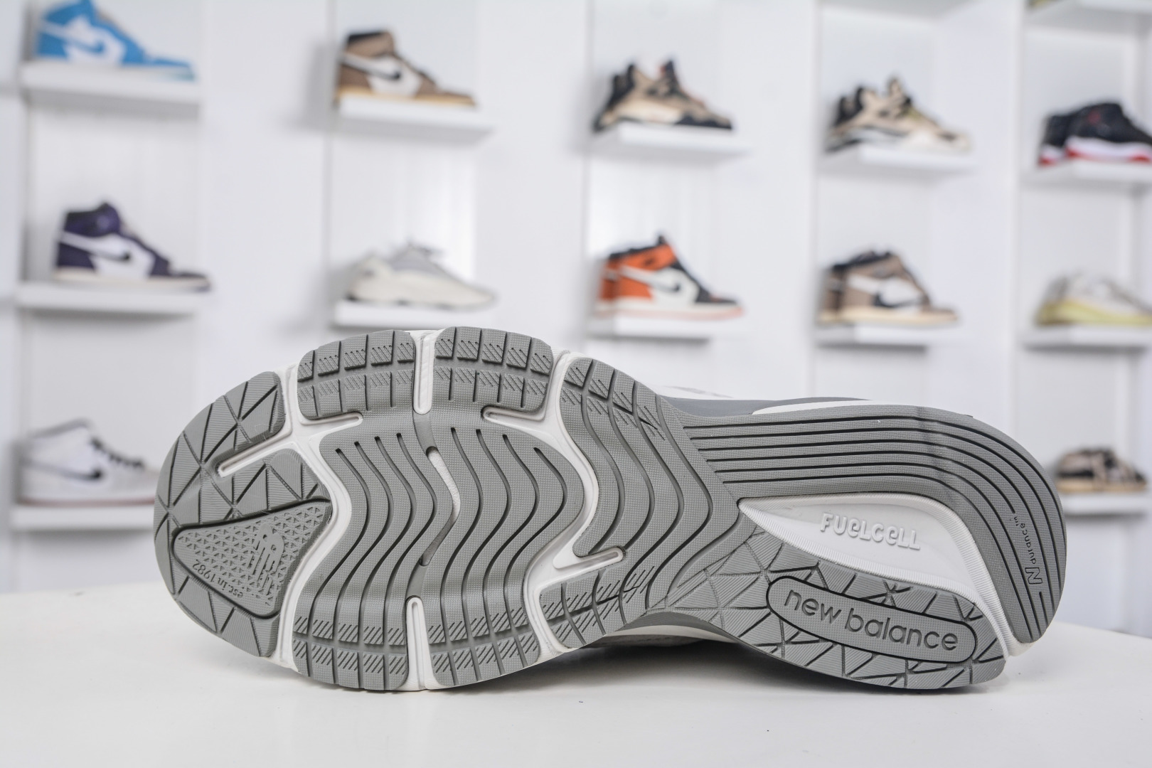 New Balance 990v6 Gray Retro Running Shoes - Ultimate Comfort & Style 6 cmp i1757199448643 5681 0 4