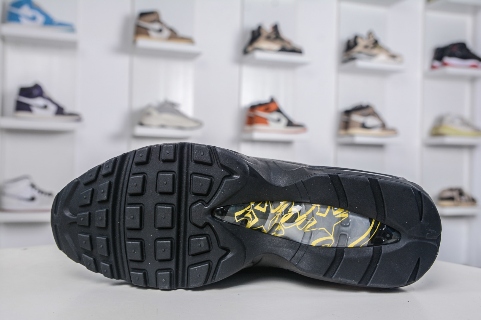Corteiz x Nike Air Max 95 Black Gold: Retro Comfort, Iconic Style 5 cmp i1757199670566 1954 0 4