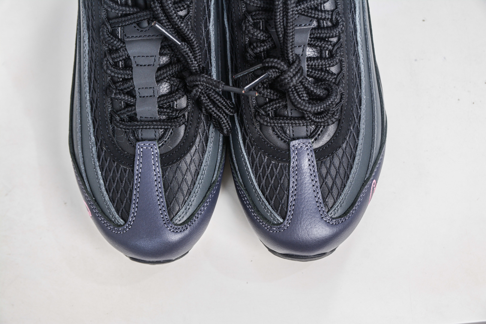 Corteiz x Nike Air Max 95: Retro Comfort & Iconic Style - Black/Pink 10 cmp i1757199749308 6453 0 7