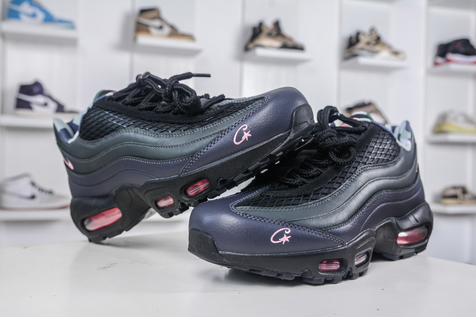 Corteiz x Nike Air Max 95: Retro Comfort & Iconic Style - Black/Pink 5 cmp i1757199751808 7298 0 3