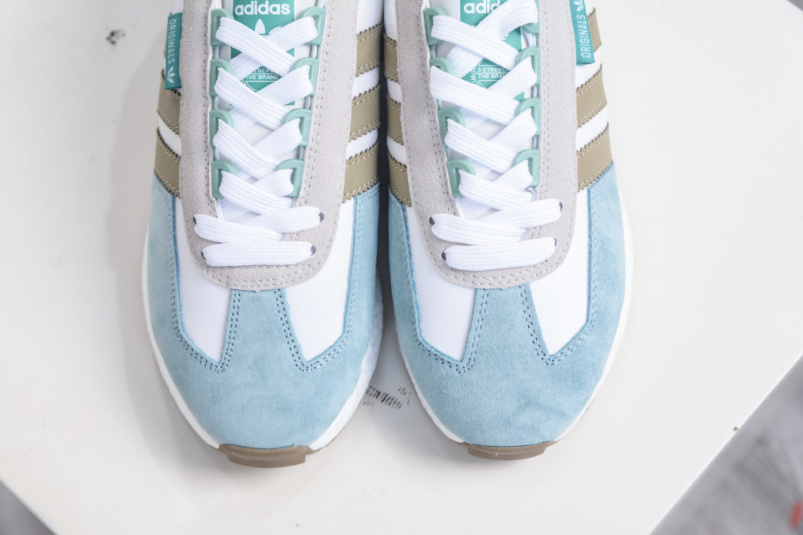 Adidas Originals Retropy E5 Boost Racing 1 Sneakers Retro Style IH3407 10 cmp i1757352065573 7356 0 8