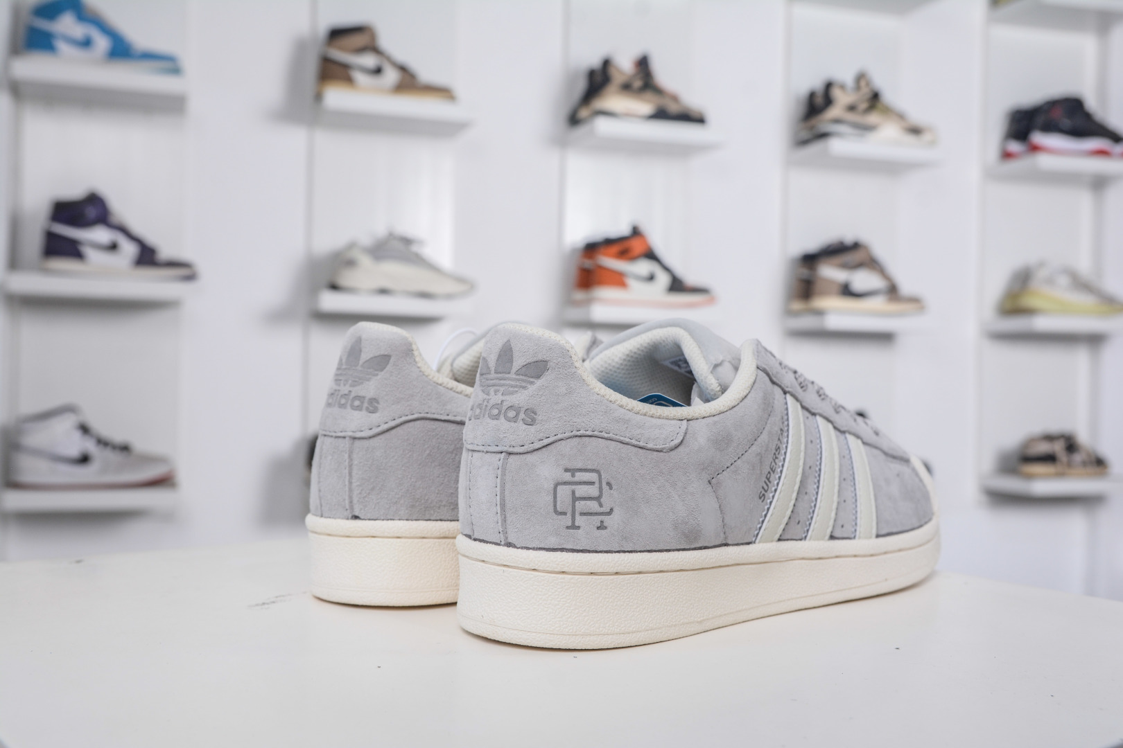 Adidas Originals Superstar Grey/White Leather Sneakers BS0911 7 cmp i1757352128788 129 0 5