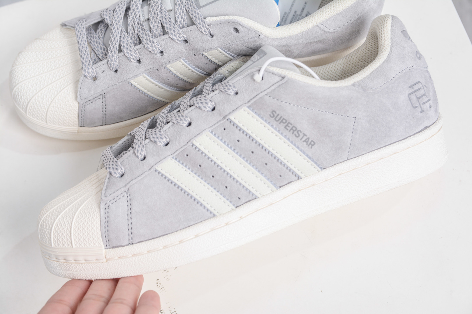 Adidas Originals Superstar Grey/White Leather Sneakers BS0911 8 cmp i1757352129864 8977 0 6