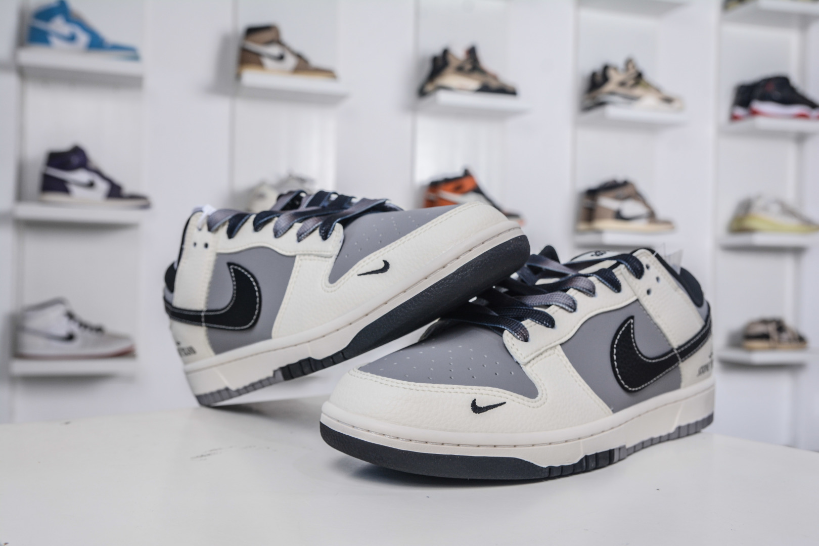 Nike SB Dunk Low x Stone Island White/Grey/Black - Premium Quality Sneakers 4 cmp i1757352307060 418 0 3