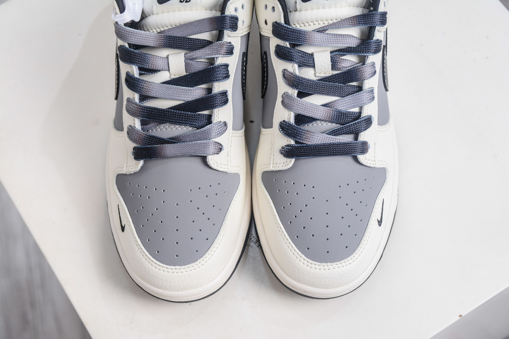 Nike SB Dunk Low x Stone Island White/Grey/Black - Premium Quality Sneakers 9 cmp i1757352307118 5966 0 8