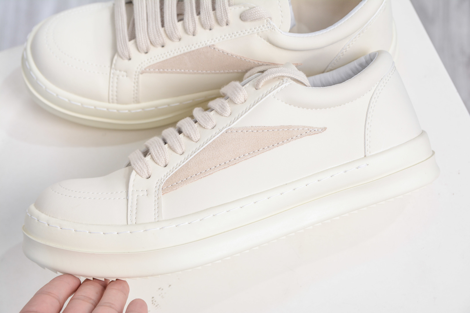 RICK OWENS Hollywood Low-Top Lace-Up Sneakers - Round Toe, Comfortable Fit 7 cmp i1757352649581 8424 0 6