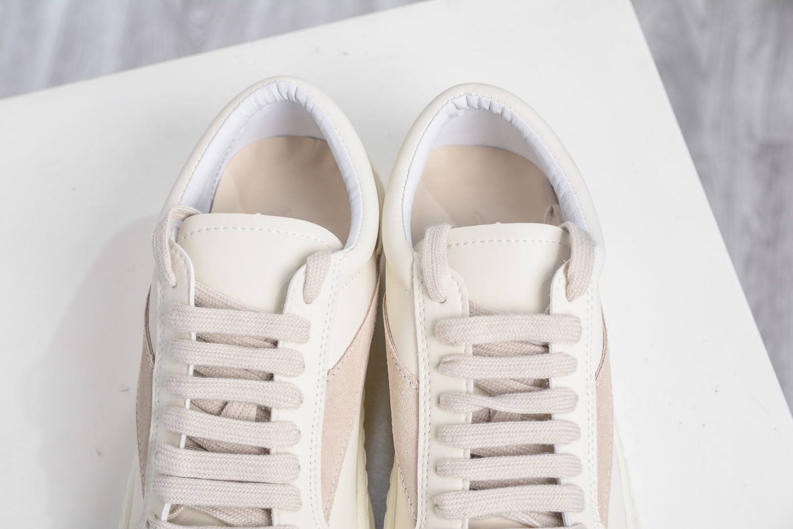 RICK OWENS Hollywood Low-Top Lace-Up Sneakers - Round Toe, Comfortable Fit 8 cmp i1757352650756 4328 0 7