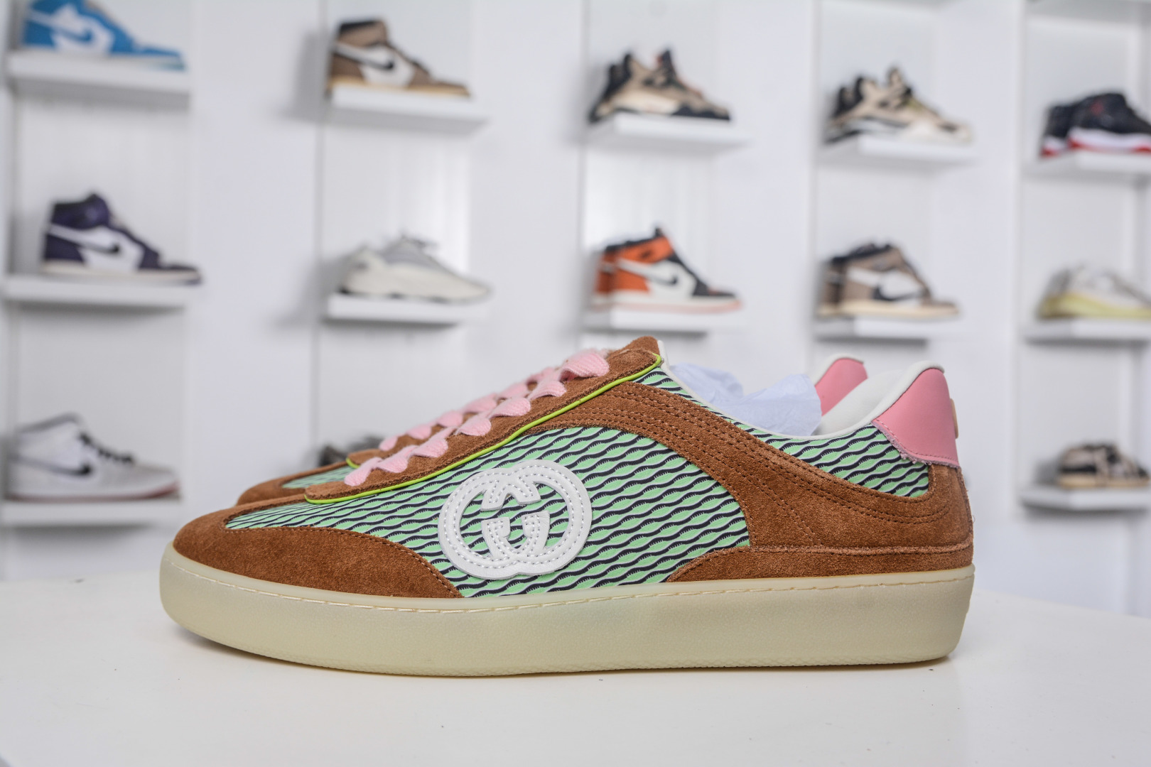 Gucci G75 Round Toe Suede Sneakers with Interlocking G Logo - Stylish & Comfy 1 cmp i1757356662879 1170 0 0
