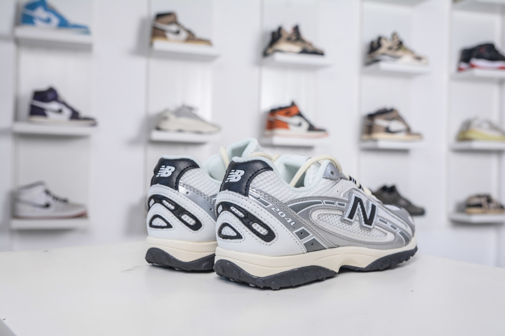 New Balance 204 Series White Silver Black Retro Running Shoes - U204LSWD 7 cmp i1757358324301 9956 0 5