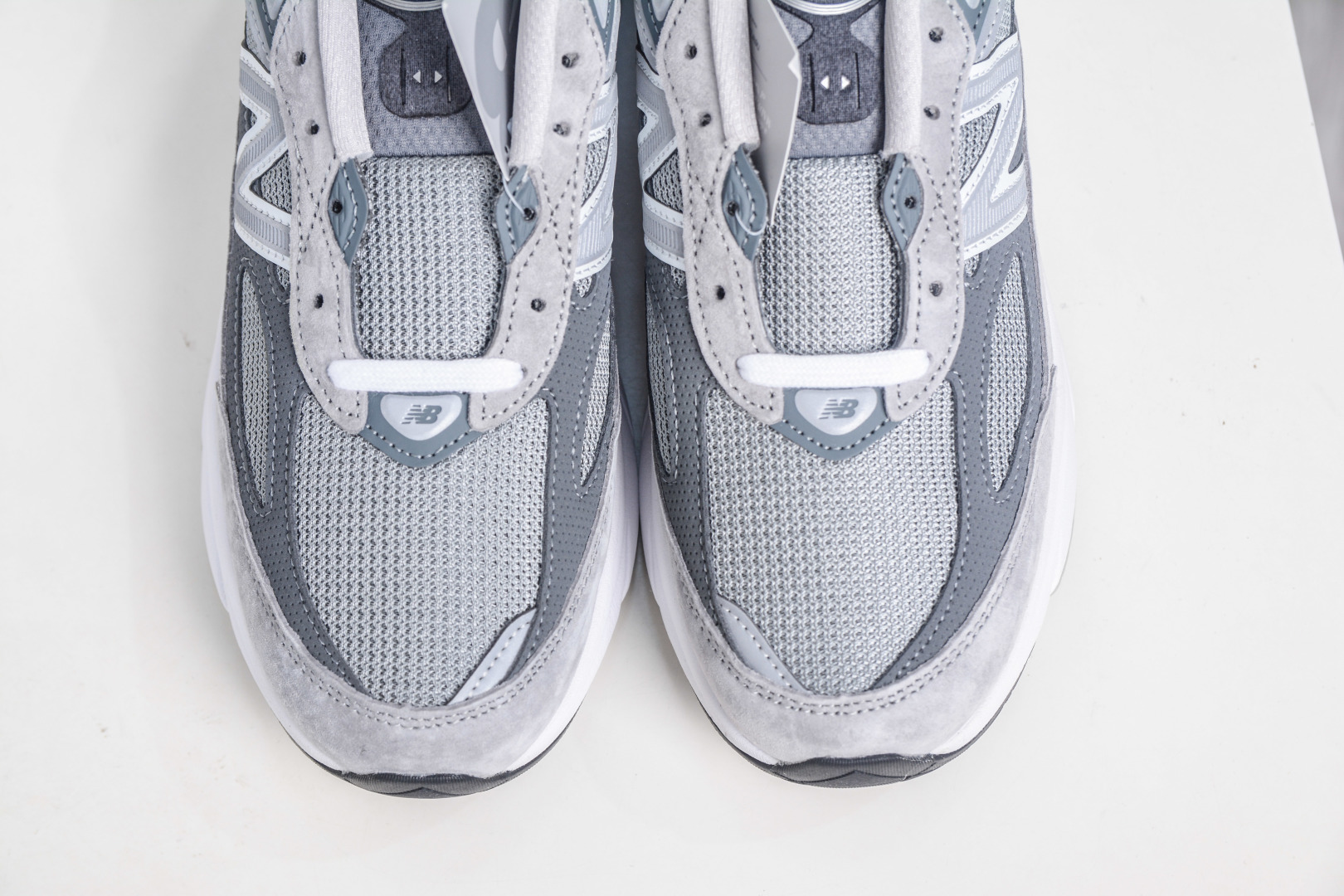 New Balance 990v6 Gray Running Shoes - Retro Style, Superior Comfort 9 cmp i1757358520049 1634 0 8