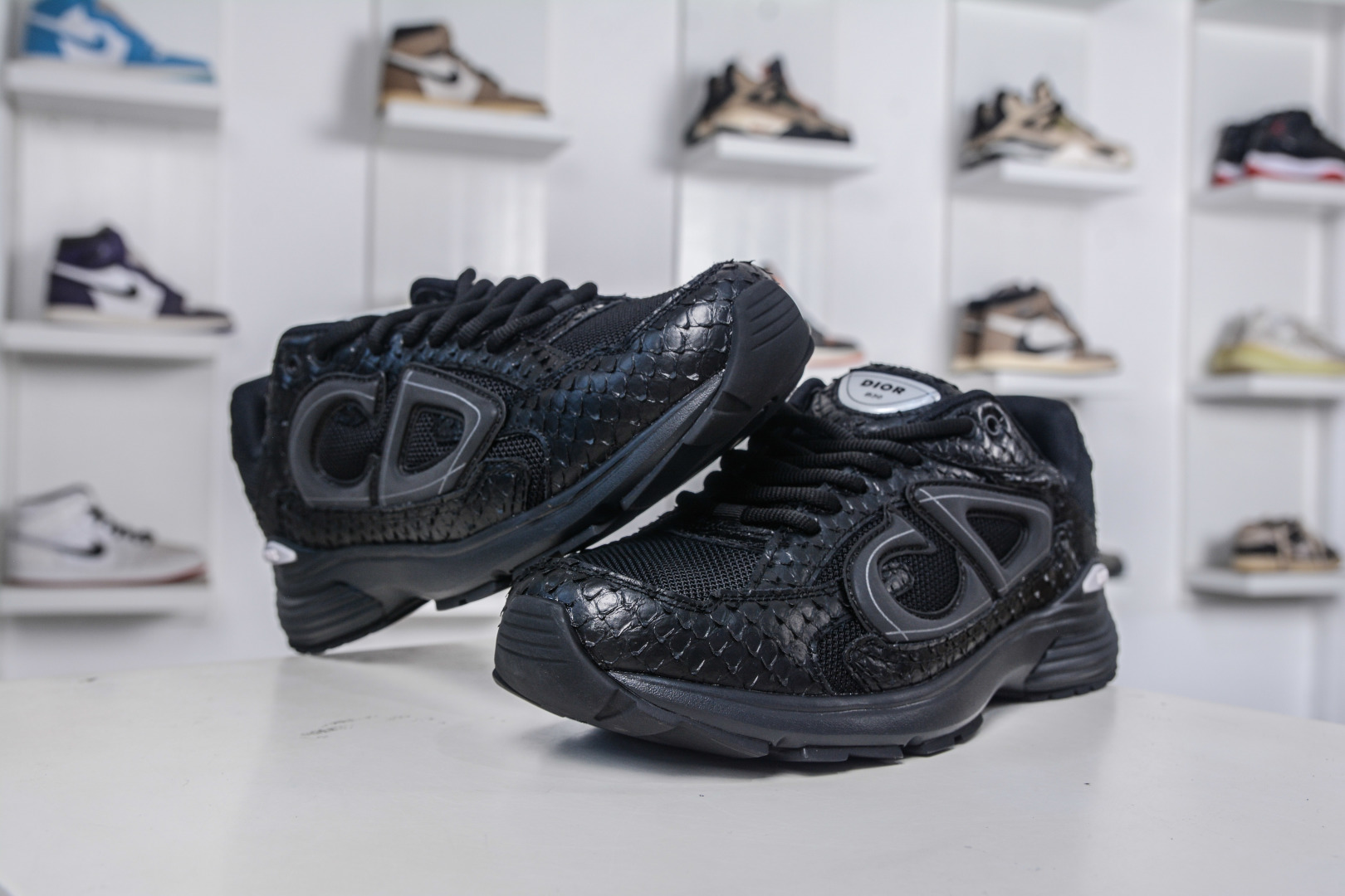 Dior B30 Black Mesh Low-Top Sneakers with Reflective CD30 Logo 5 cmp i1757358606939 7785 0 3