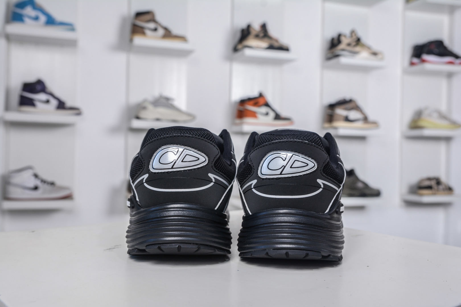 Dior B30 Black Mesh Low-Top Sneakers Reflective CD30 Logo Athletic Shoes 3 cmp i1757358698161 174 0 1