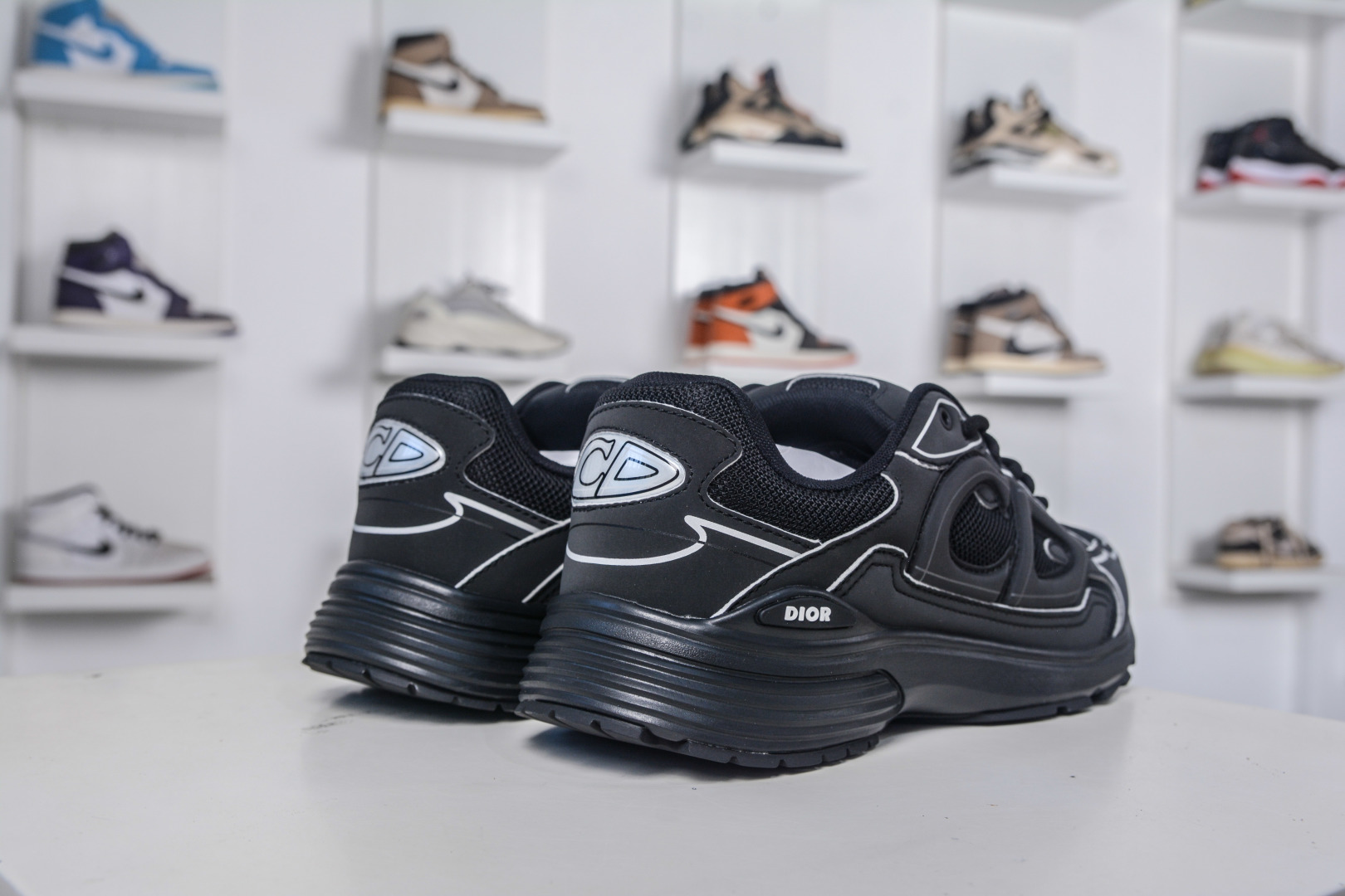 Dior B30 Black Mesh Low-Top Sneakers Reflective CD30 Logo Athletic Shoes 7 cmp i1757358698161 2964 0 5