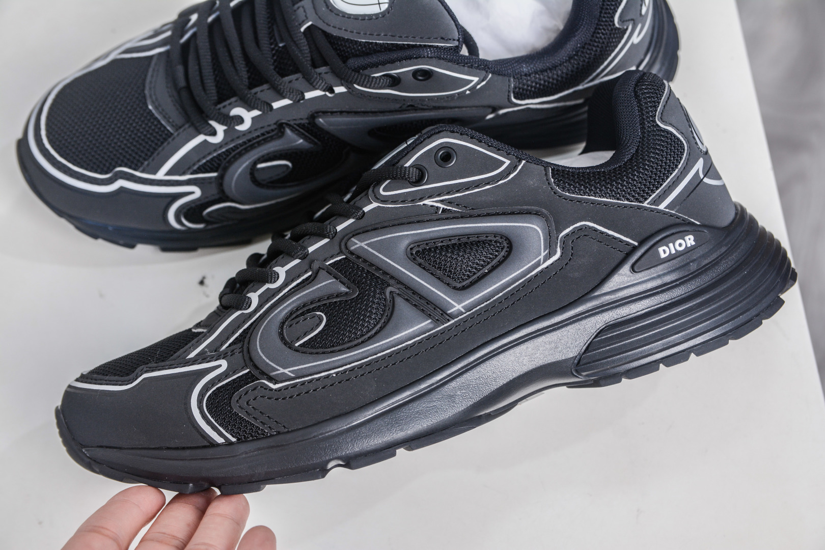 Dior B30 Black Mesh Low-Top Sneakers Reflective CD30 Logo Athletic Shoes 8 cmp i1757358699258 8710 0 6
