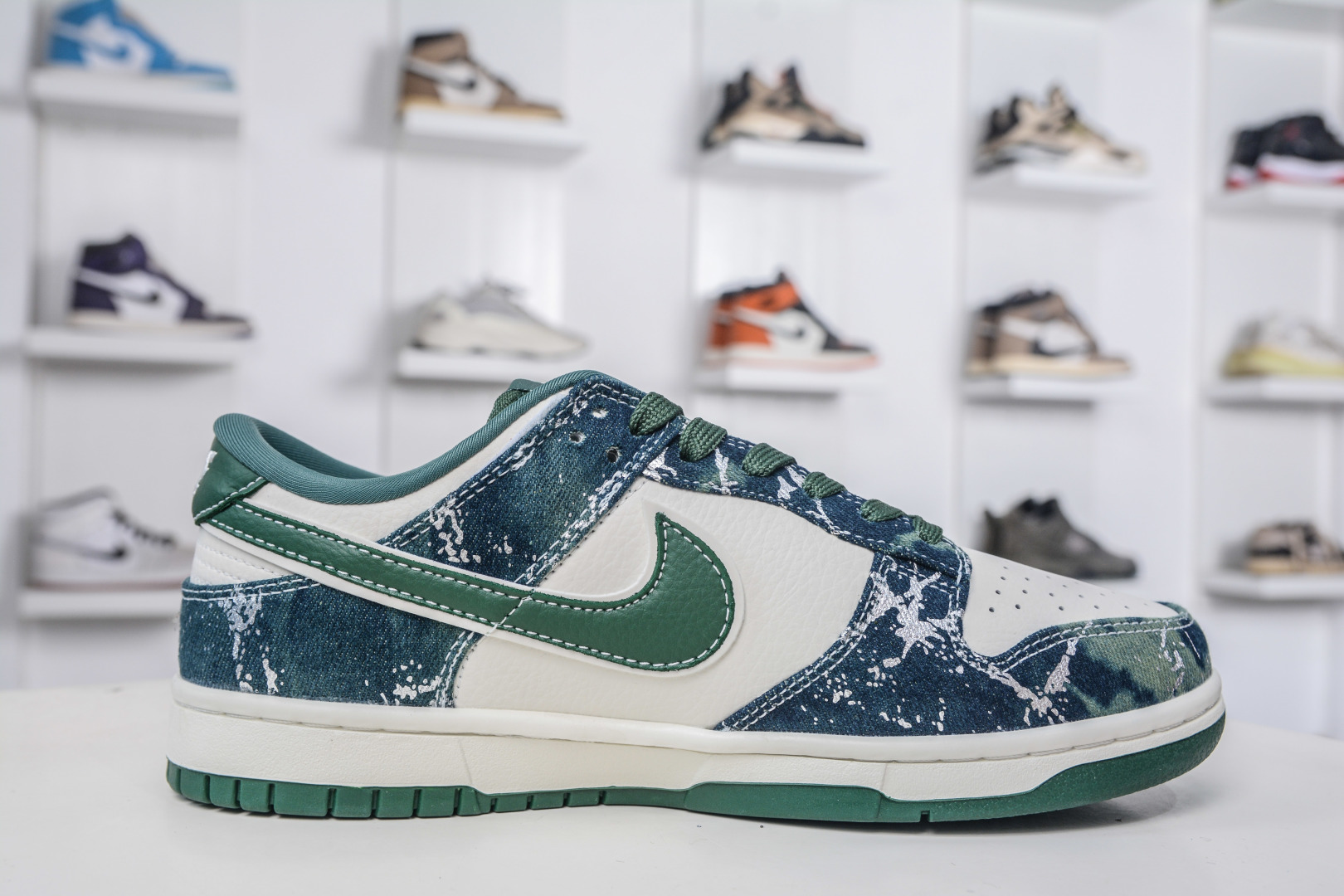 Nike SB Dunk Low x BAPE White Green Collaboration Sneakers 3 cmp i1757439493880 4826 0 2