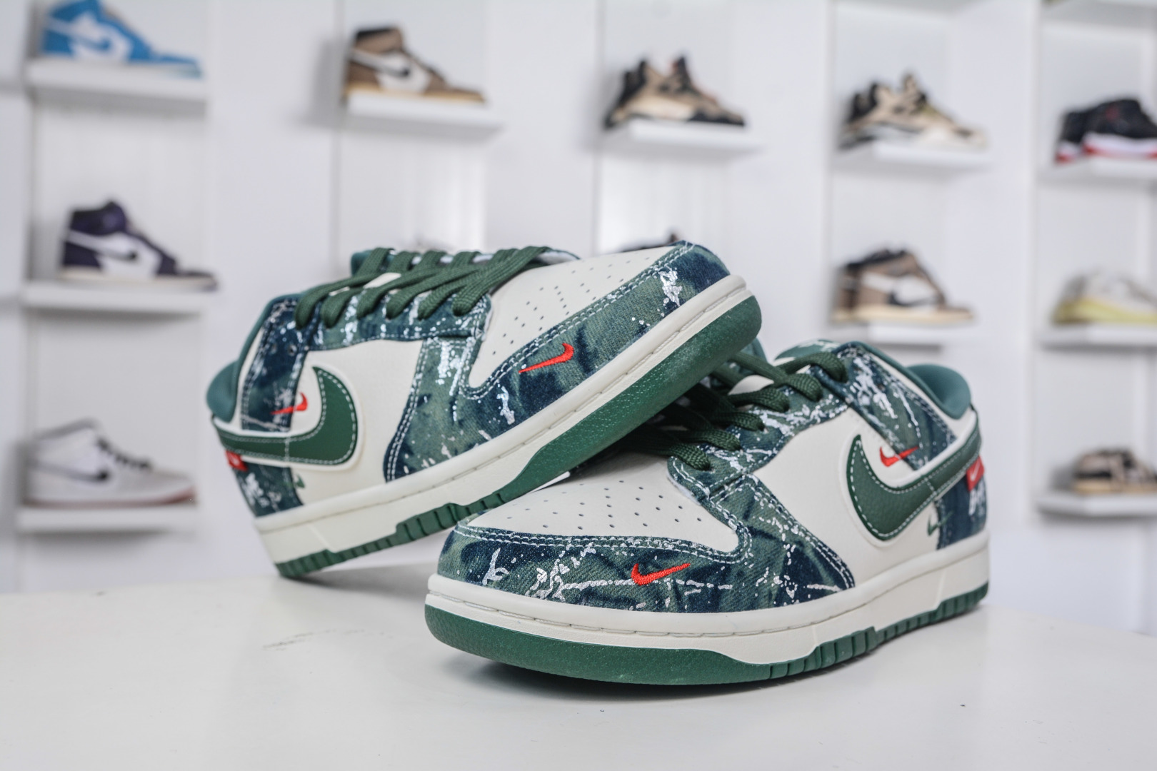 Nike SB Dunk Low x BAPE White Green Collaboration Sneakers 4 cmp i1757439494816 703 0 3