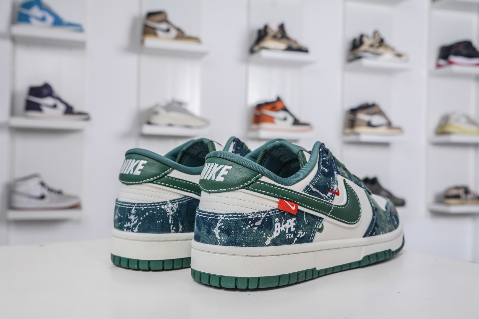 Nike SB Dunk Low x BAPE White Green Collaboration Sneakers 6 cmp i1757439494818 6190 0 5