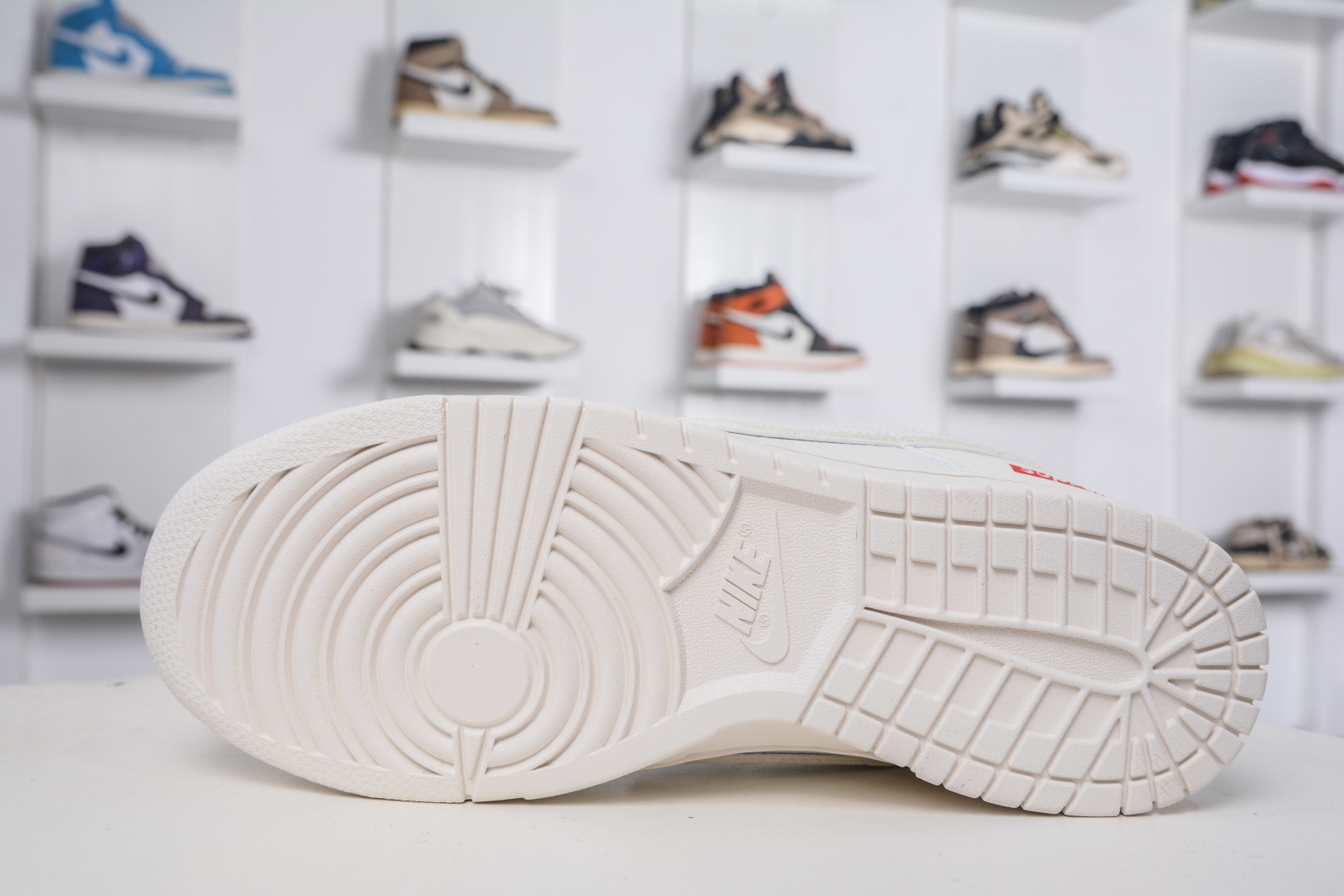 Nike SB Dunk Low x Supreme Collab - Premium Leather, Stylish Cream/Red Sneakers 5 cmp i1757439547078 1458 0 4