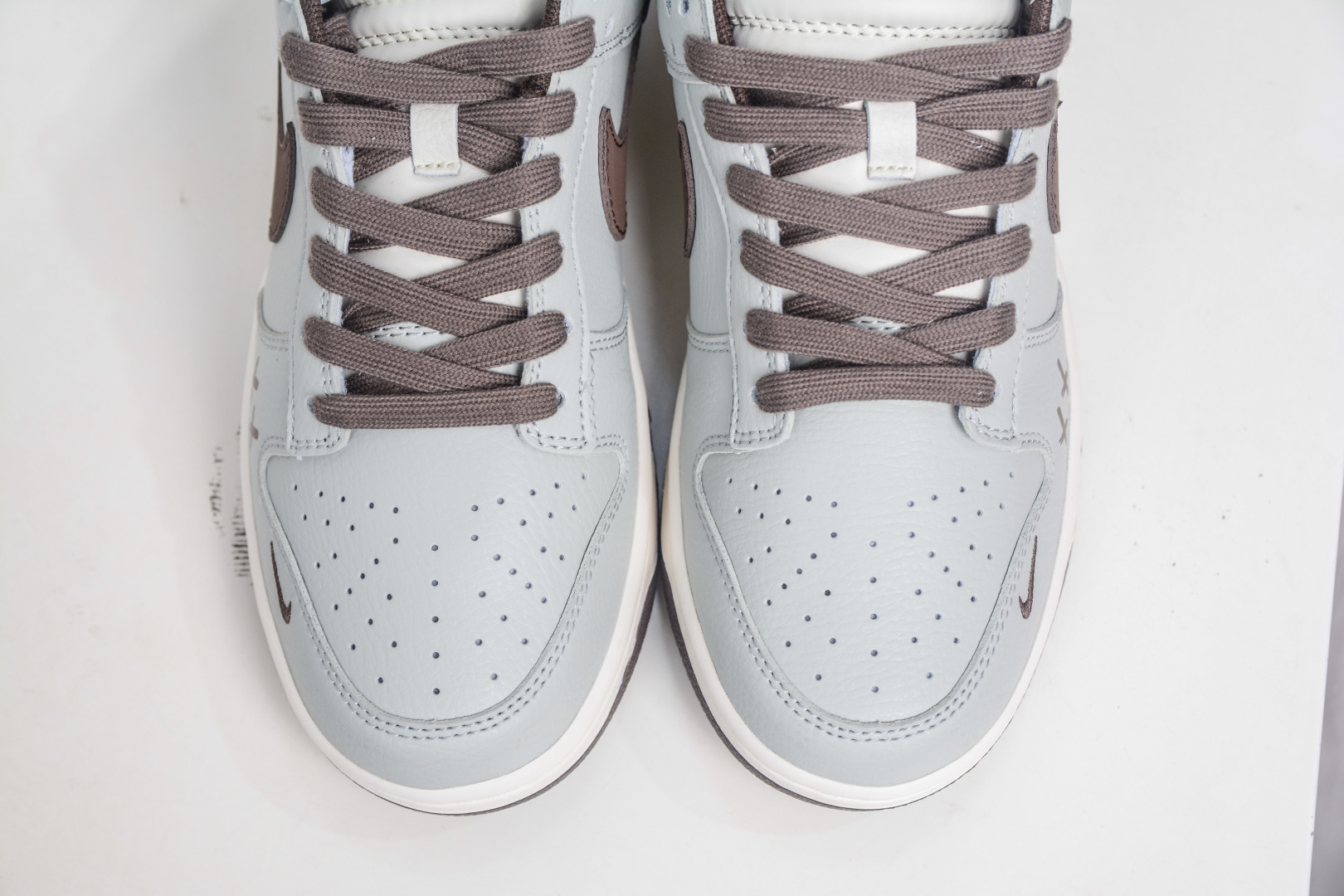 Nike SB Dunk Low x Travis Scott Kaws - Premium Quality, Comfortable Fit 10 cmp i1757439664749 3775 0 8