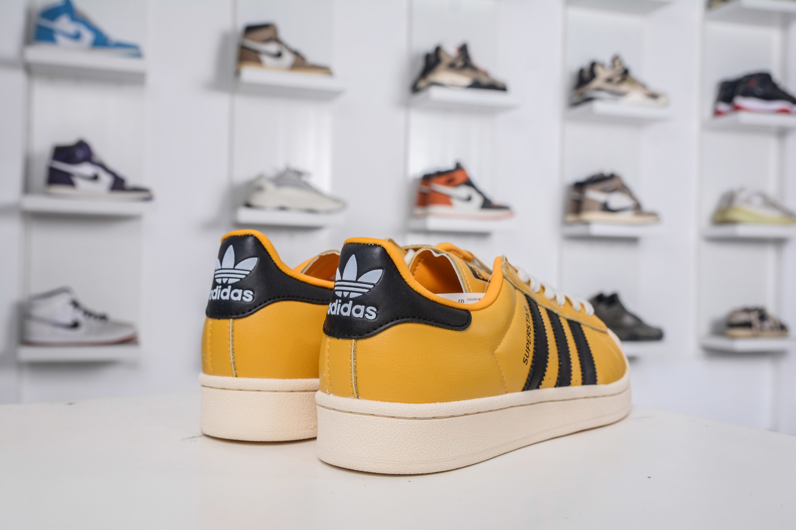 Adidas Originals Superstar Yellow Black Leather Upper Sneakers HQ0498 7 cmp i1757439727318 8914 0 5