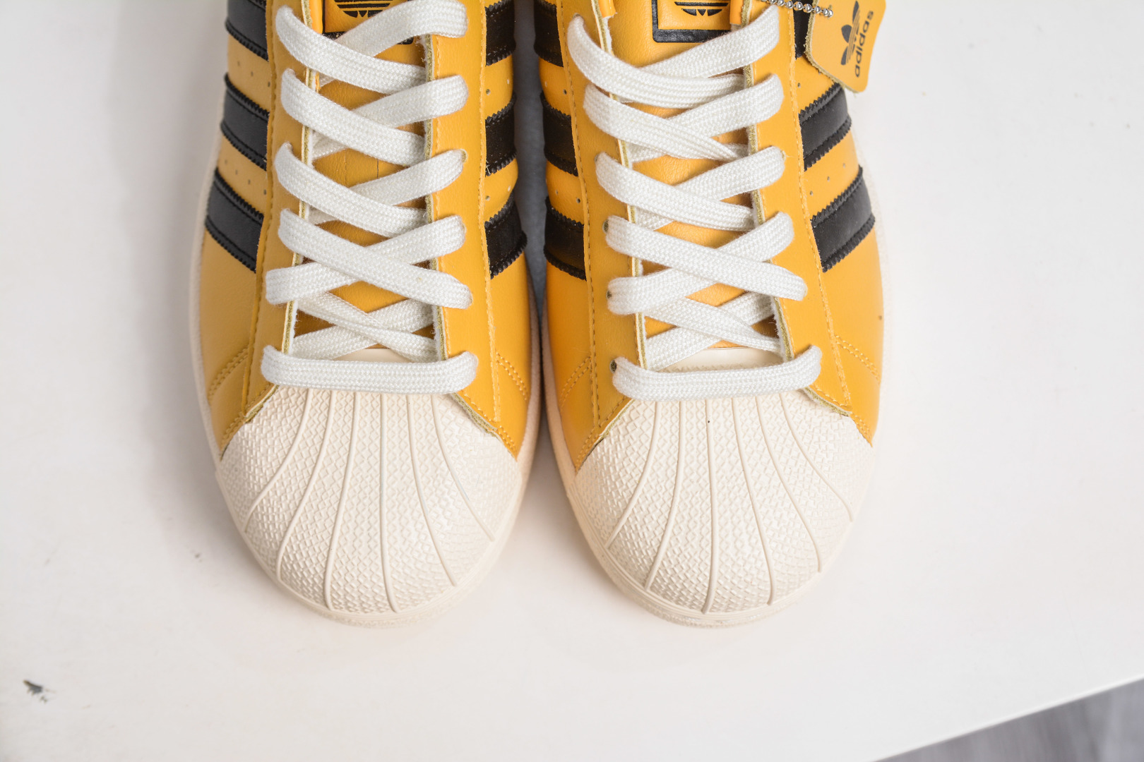 Adidas Originals Superstar Yellow Black Leather Upper Sneakers HQ0498 10 cmp i1757439727376 9757 0 8