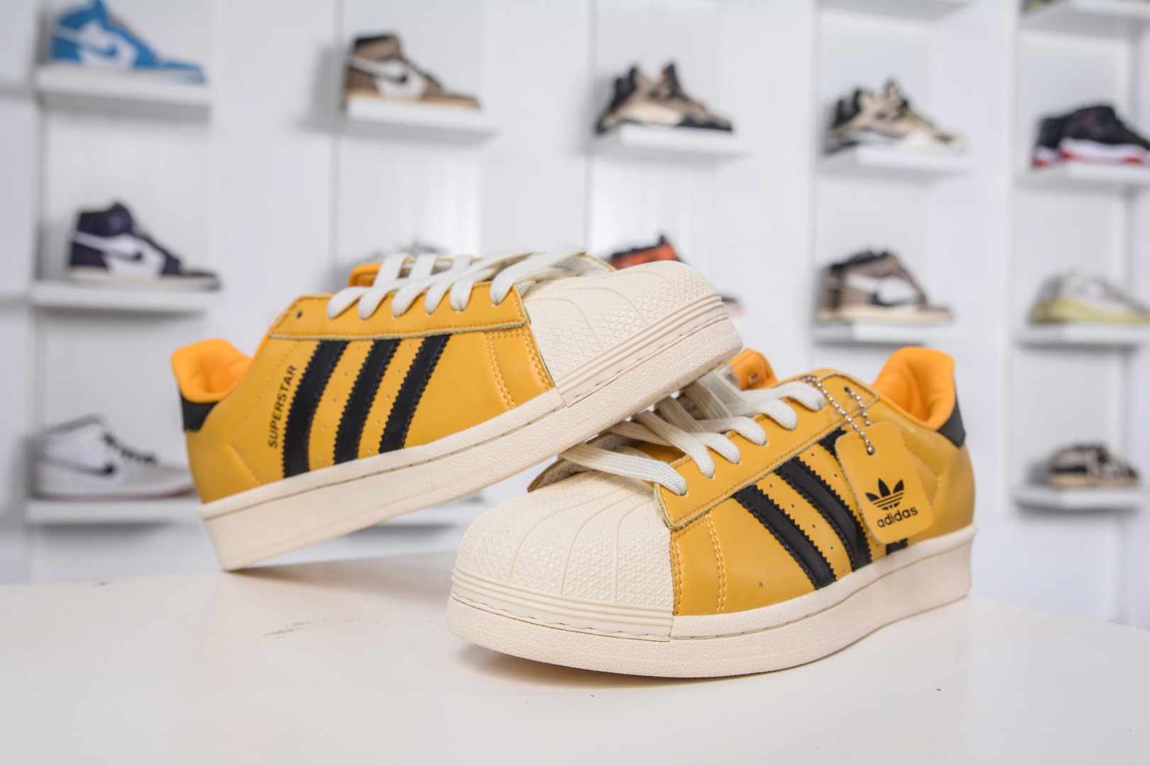 Adidas Originals Superstar Yellow Black Leather Upper Sneakers HQ0498 5 cmp i1757439728631 1396 0 3