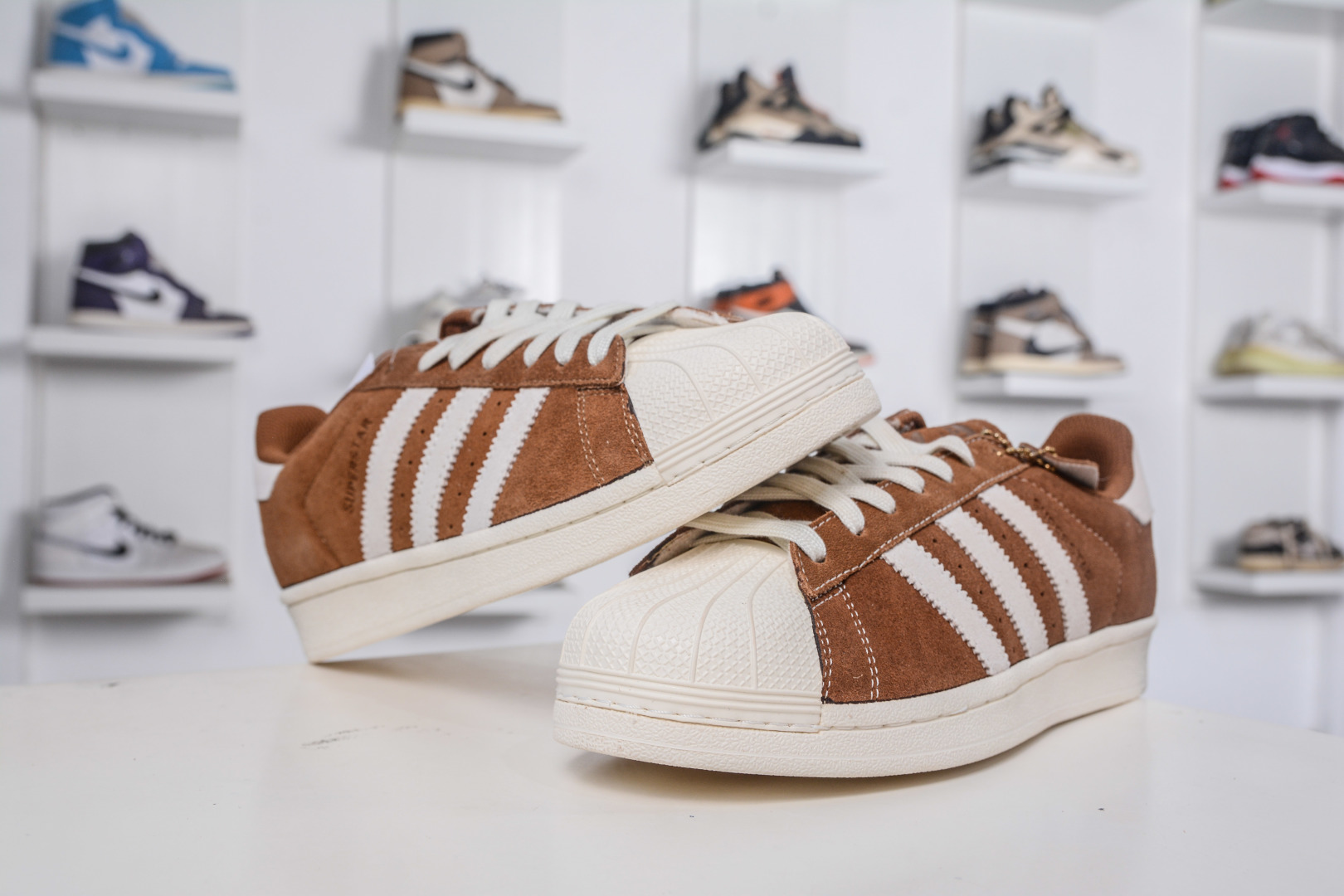 Adidas Originals Superstar Brown White Shell Toe Leather Sneakers IG3048 5 cmp i1757439789922 476 0 3