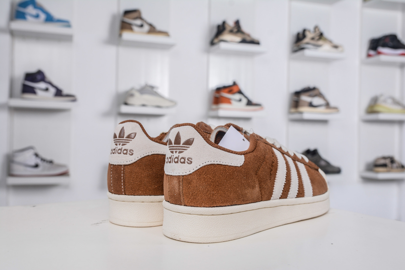Adidas Originals Superstar Brown White Shell Toe Leather Sneakers IG3048 7 cmp i1757439791083 7598 0 5