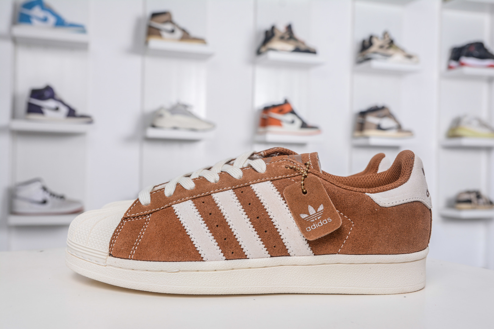 Adidas Originals Superstar Brown White Shell Toe Leather Sneakers IG3048 2 cmp i1757439791085 2497 0 0