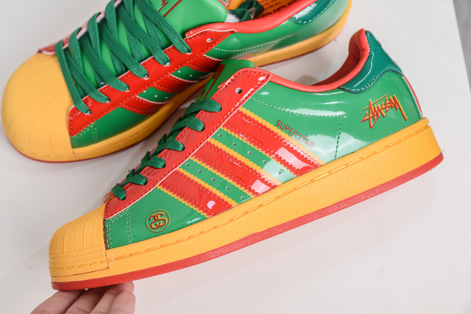 Adidas Originals Superstar x Stussy: Premium Leather, Distinctive Design 8 cmp i1757439954056 2218 0 6