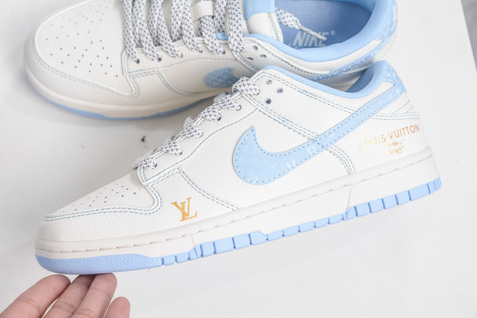 Nike SB Dunk Low x Louis Vuitton LV联名-白天蓝 JP1628-005 Nike SB Dunk Low x Louis Vuitton LV联名-白天蓝 JP1628-005