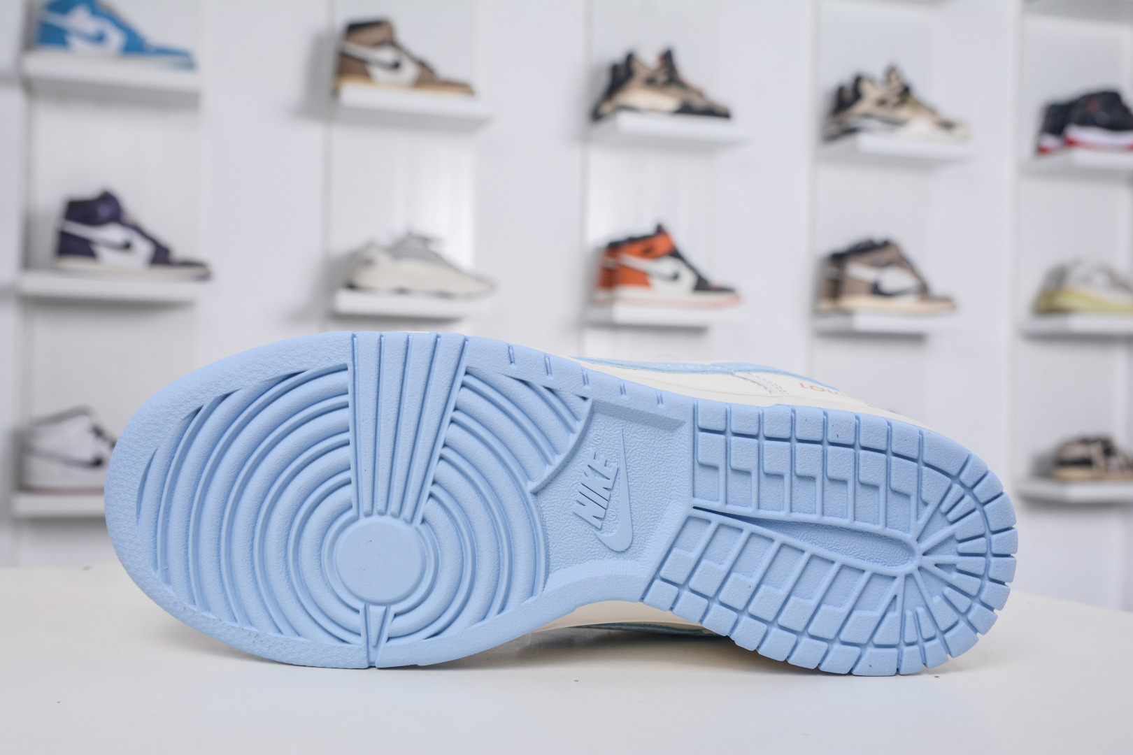 Nike SB Dunk Low x Louis Vuitton LV联名-白天蓝 JP1628-005 Nike SB Dunk Low x Louis Vuitton LV联名-白天蓝 JP1628-005