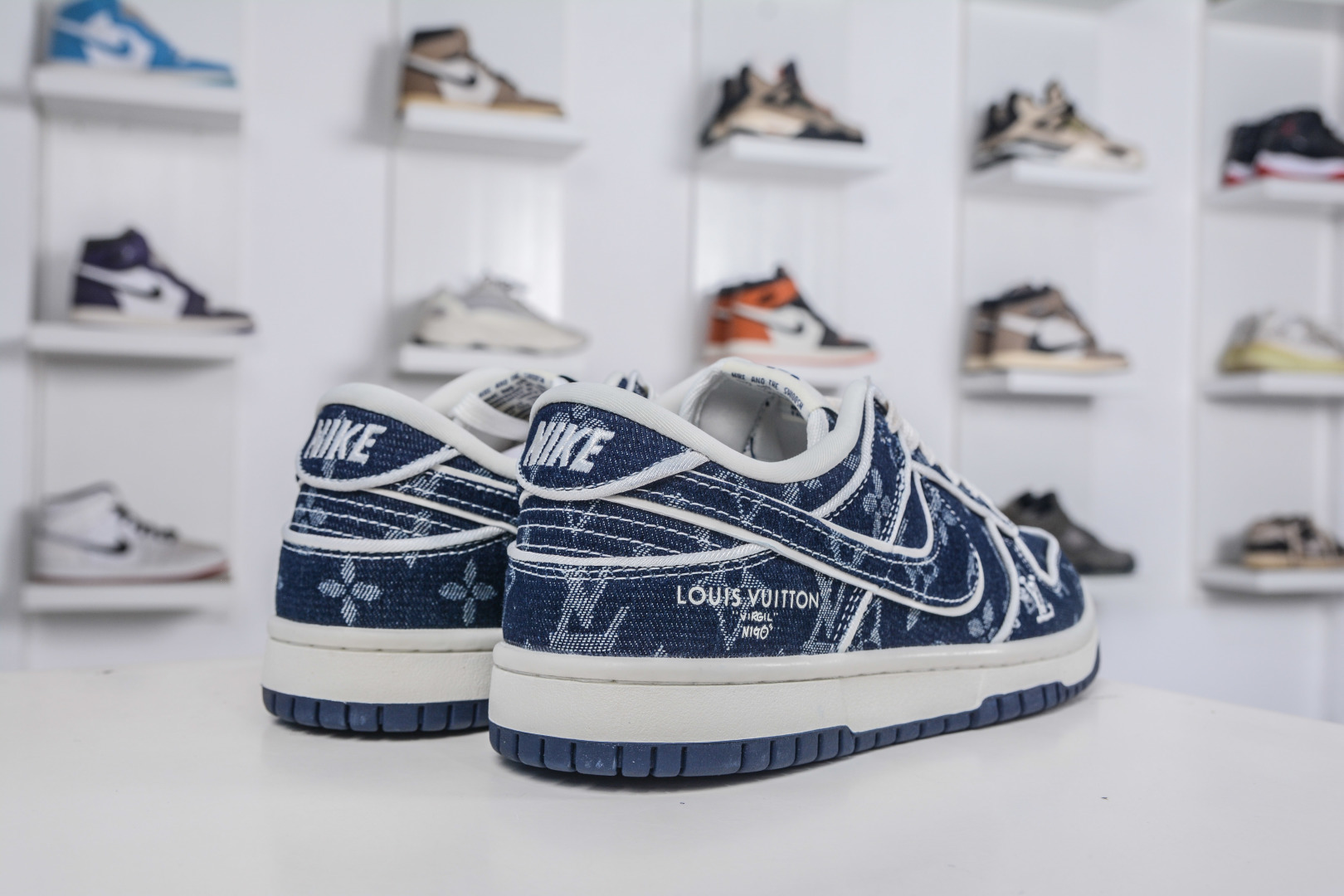 Nike SB Dunk Low x Louis Vuitton LV联名-蓝牛仔 SC0601-469 Nike SB Dunk Low x Louis Vuitton LV联名-蓝牛仔 SC0601-469