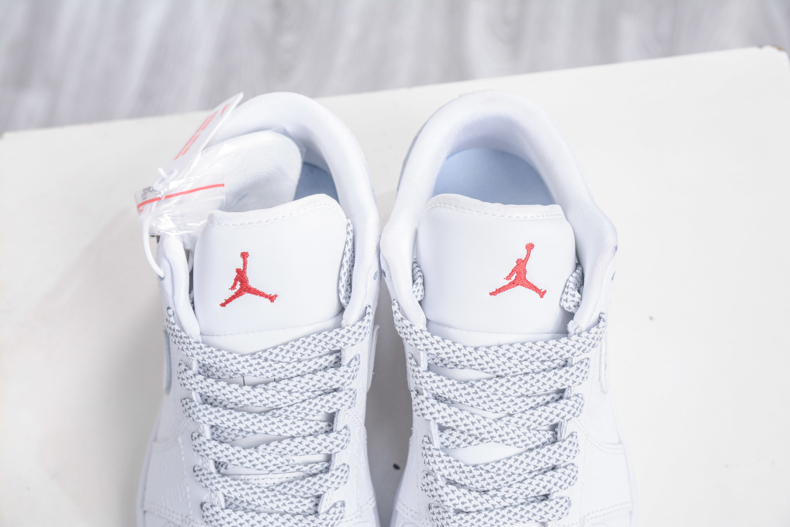 Nike Jordan Low x Louis Vuitton LV联名-纯白立体印花 LR2025-010