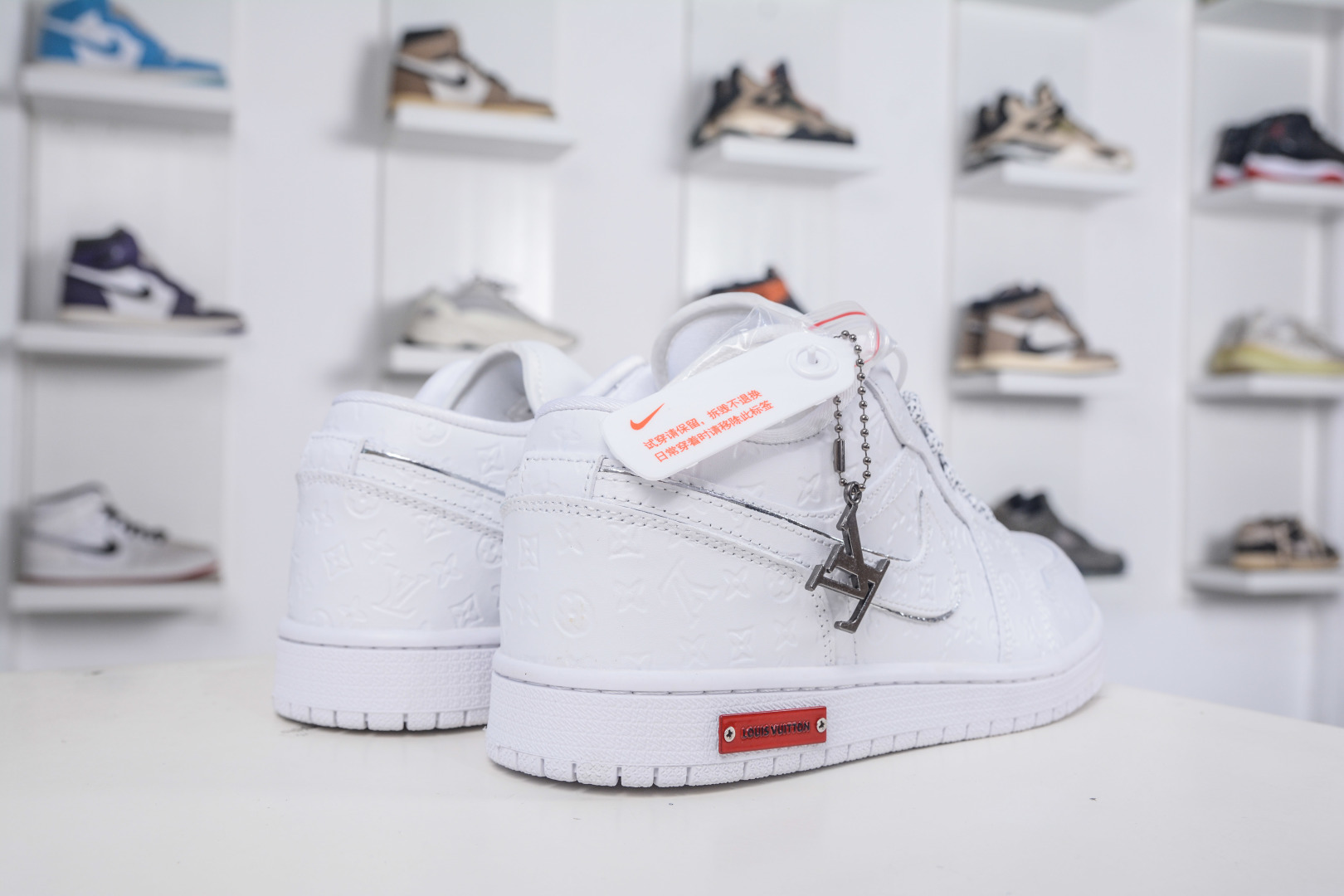 Nike Jordan Low x Louis Vuitton LV联名-纯白立体印花 LR2025-010