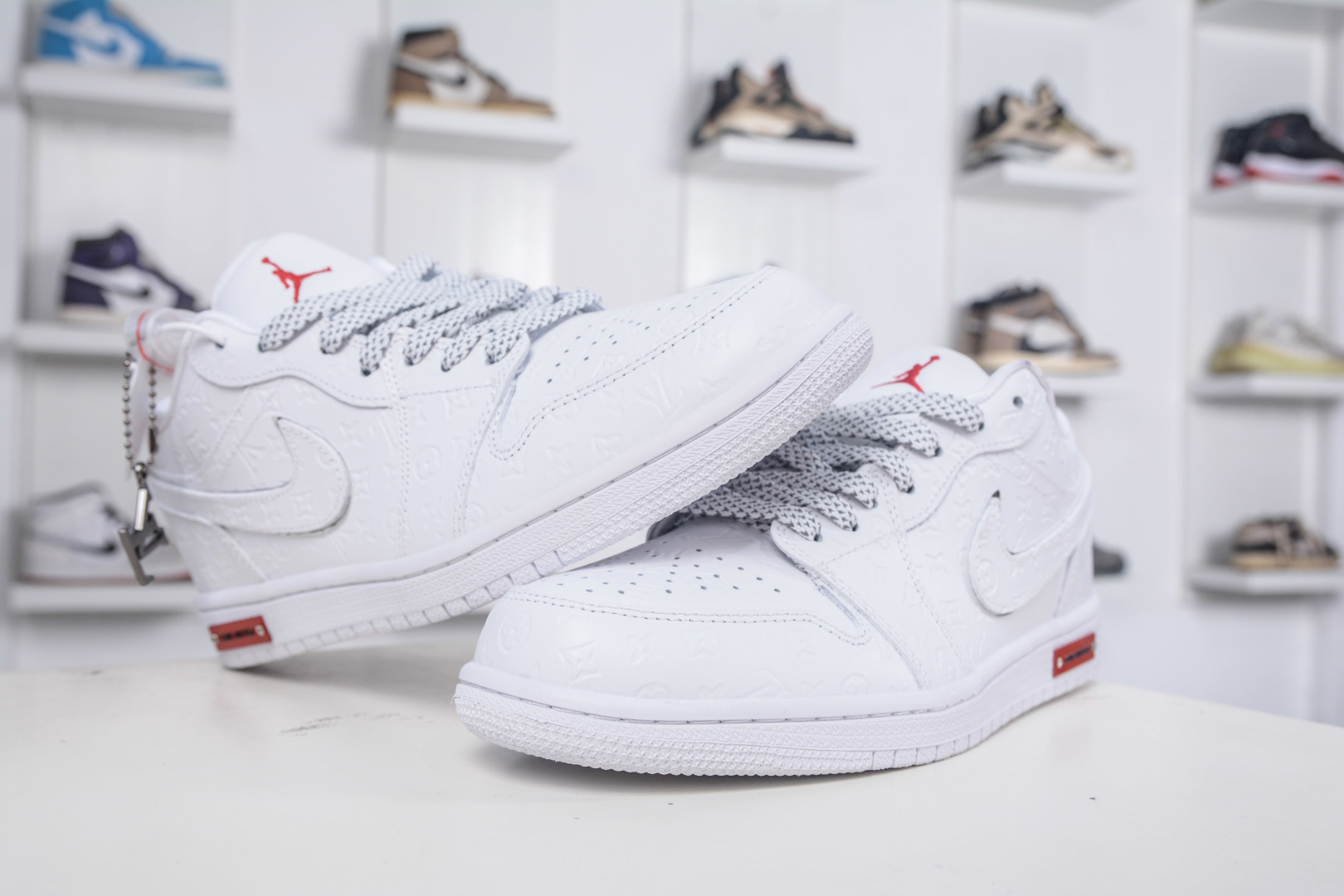 Nike Jordan Low x Louis Vuitton LV联名-纯白立体印花 LR2025-010