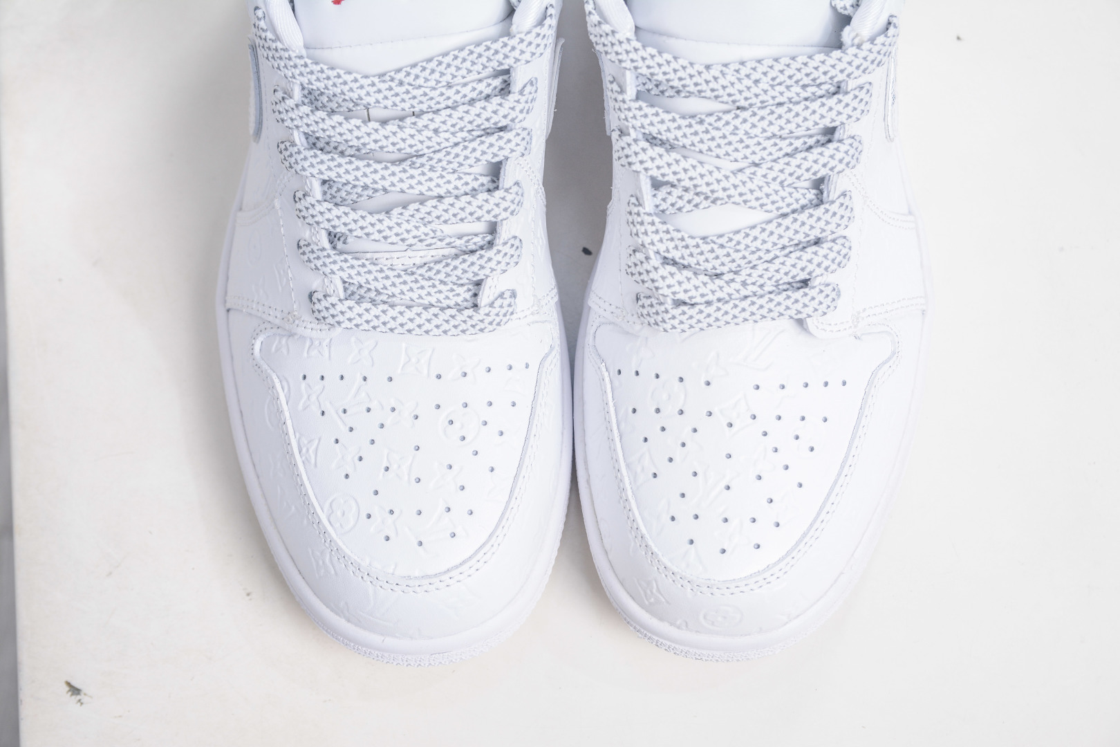 Nike Jordan Low x Louis Vuitton LV联名-纯白立体印花 LR2025-010