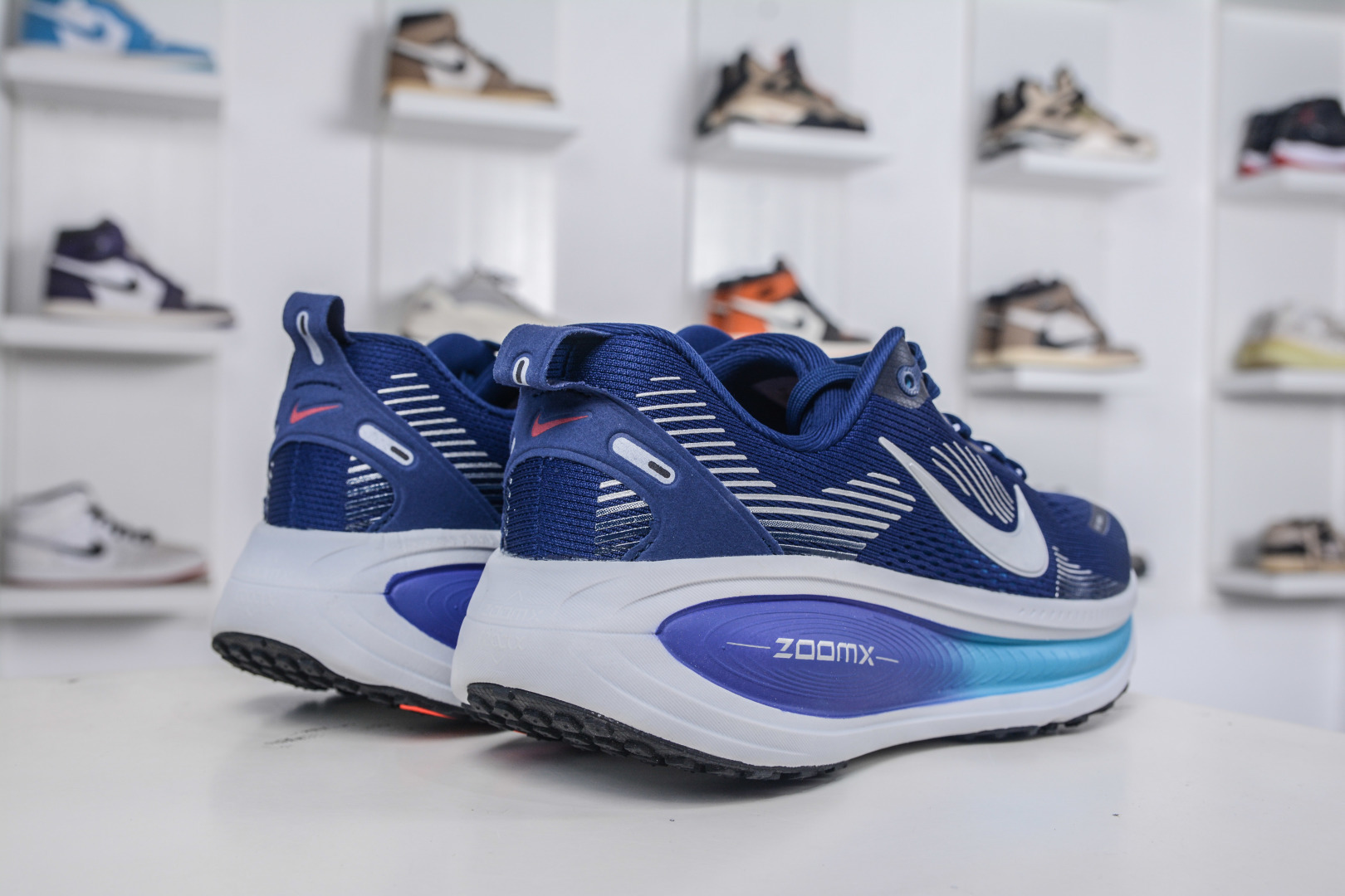 X版 Nike Vomero 18 时尚舒适防滑耐磨 低帮 休闲训练跑步鞋 HM6803-401-Top High Quatity Cheap Sneakers Fashion Clothing Clothes Bags handbags Shoes of all Brand wholesale With The best Quality And Beautiful Price from China Factory Chinese suppliers wholesaler seller X版 Nike Vomero 18 时尚舒适防滑耐磨 低帮 休闲训练跑步鞋 HM6803-401