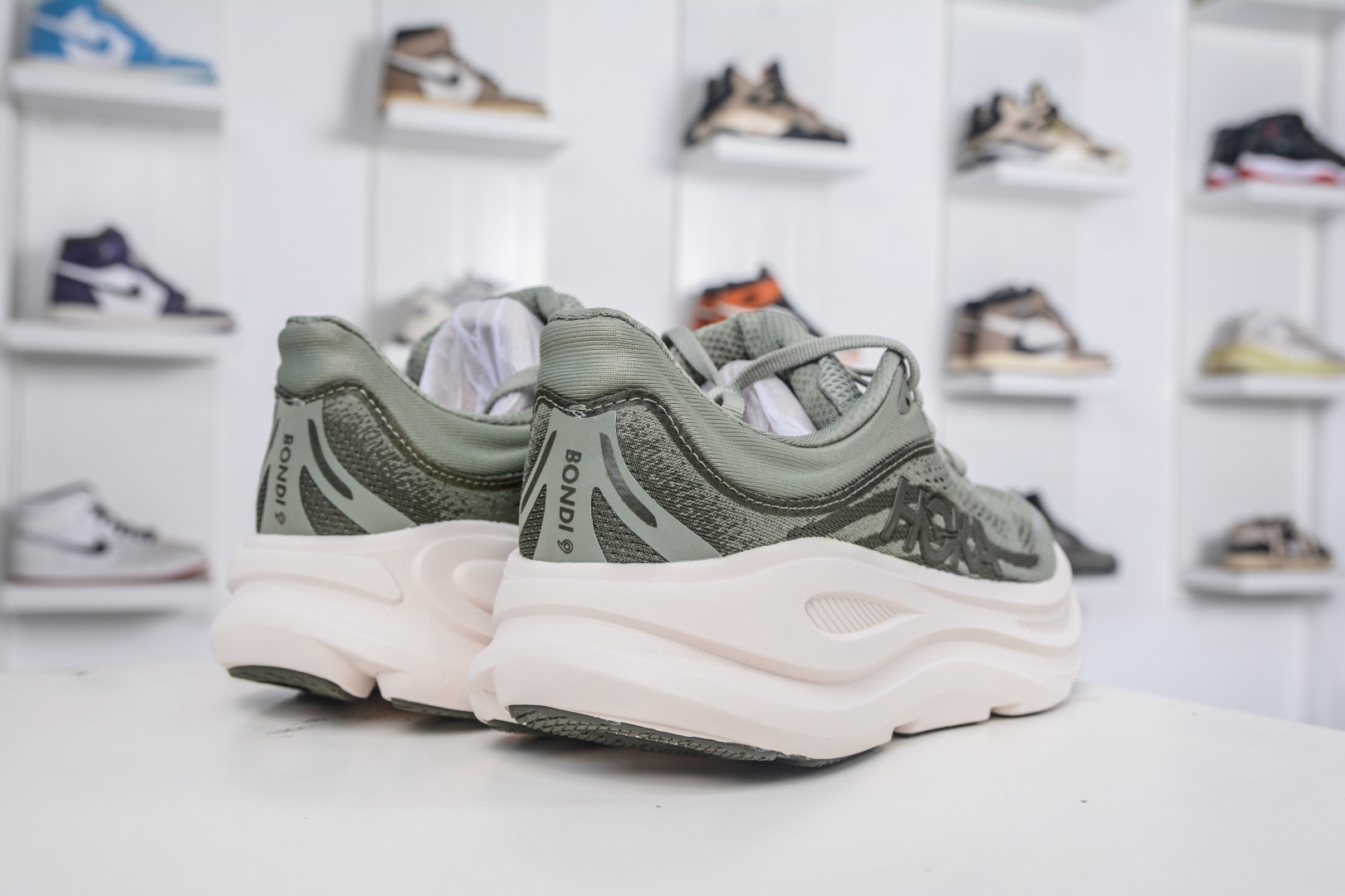 200 X版 HOKA ONE ONE Bondi 9 邦迪九代 机能缓震跑鞋 1162011/SS