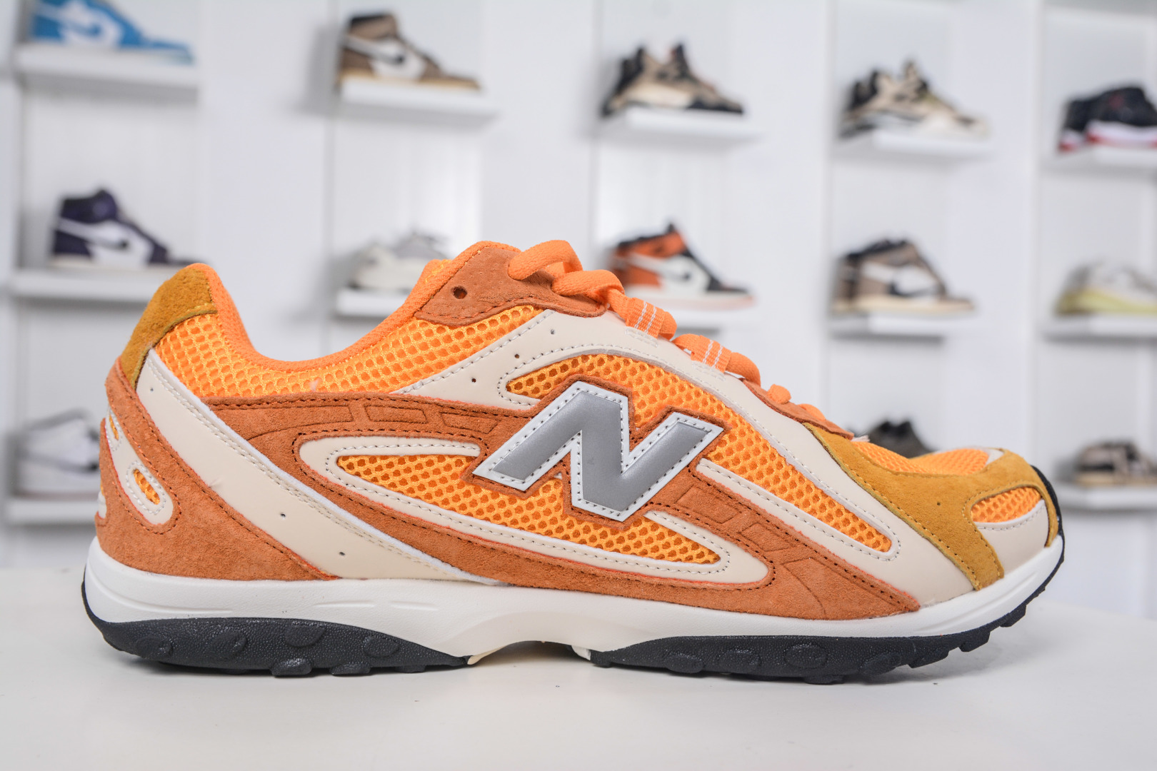 KITH x New Balance 204 Series Orange Retro Casual Running Shoes 4 cmp i1757609599959 3256 0 2